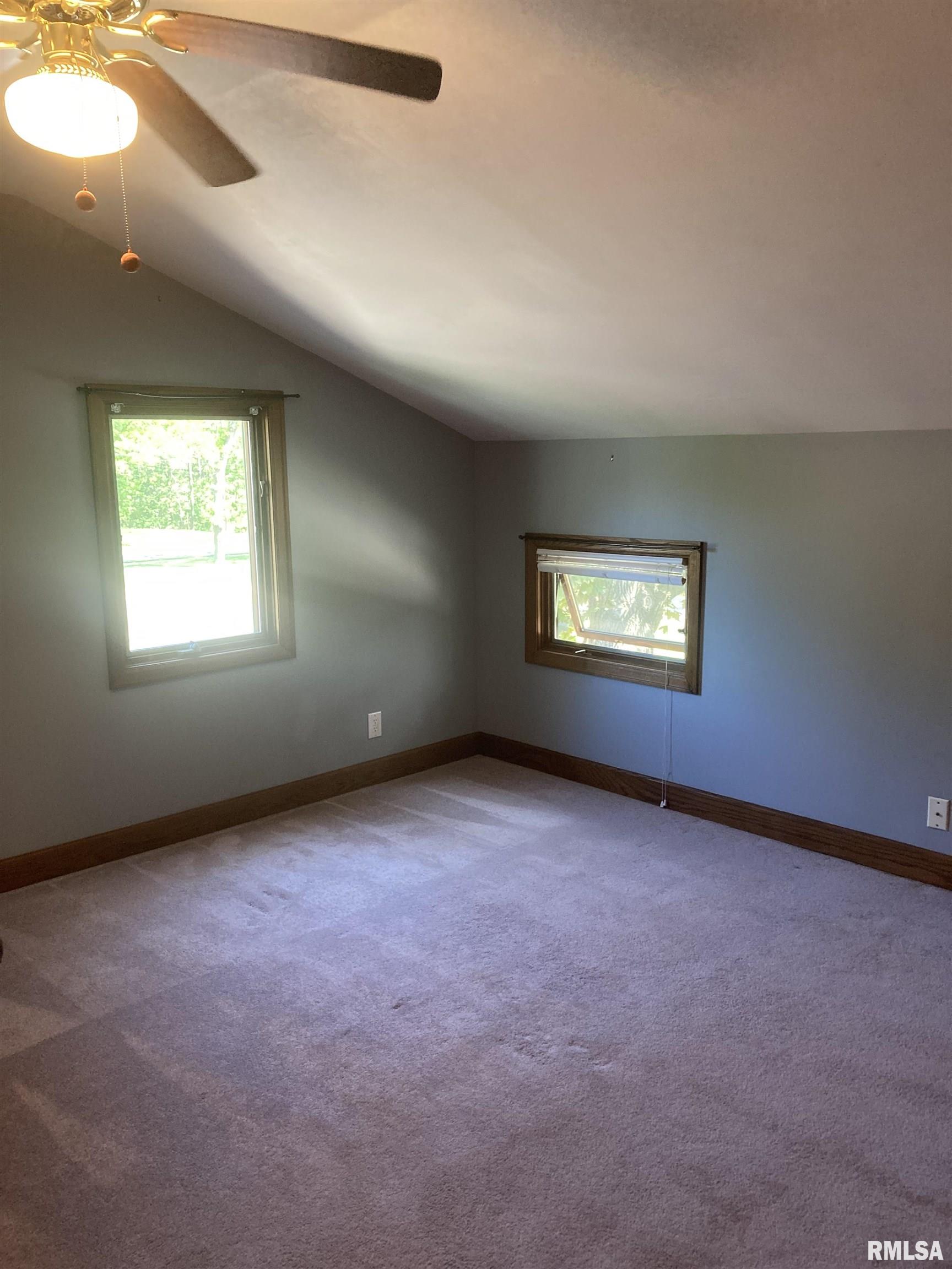 2556 30th Street, Moline, Illinois image 16