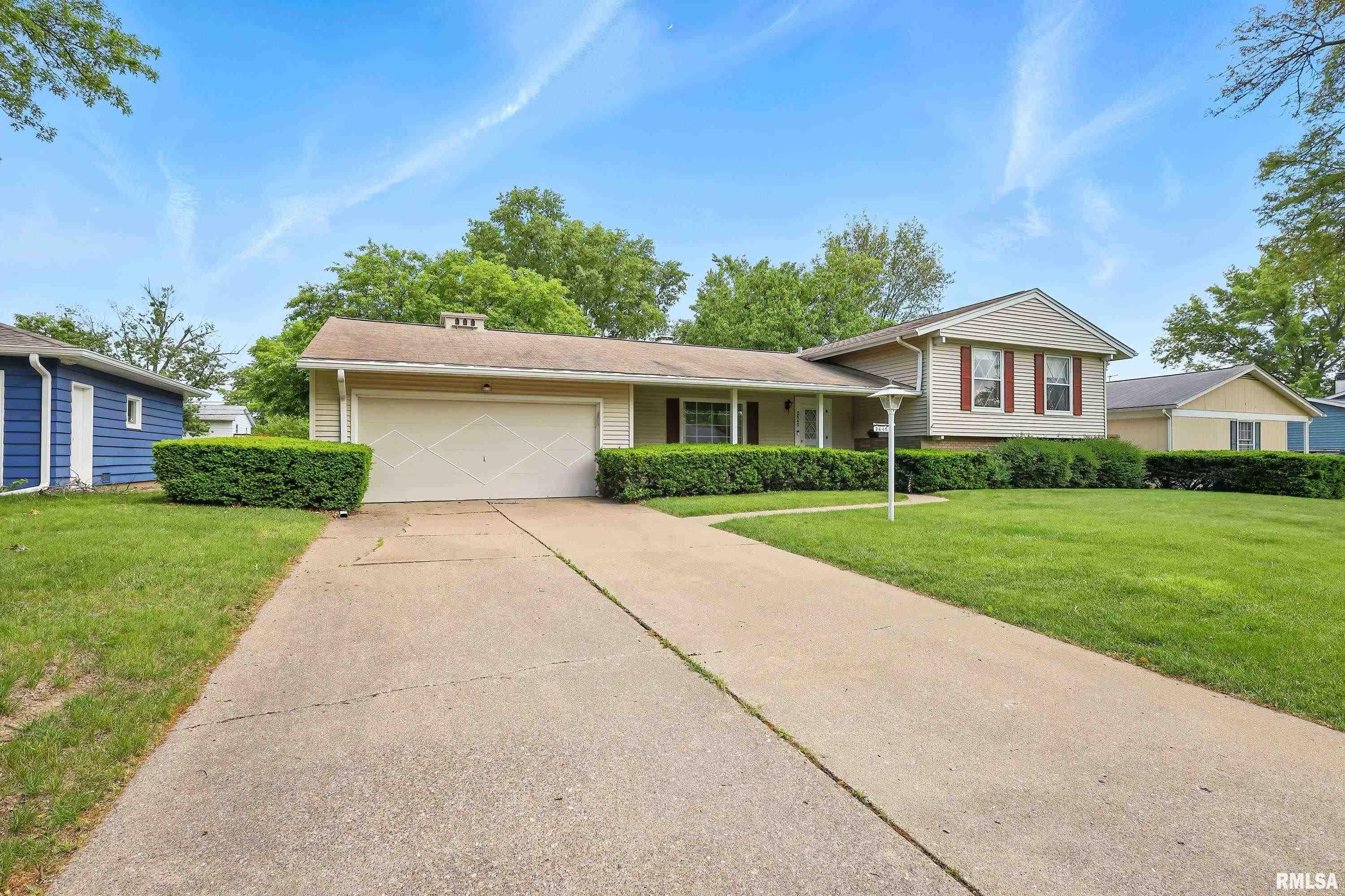 2645 Fillmore Lane, Davenport, Iowa image 2
