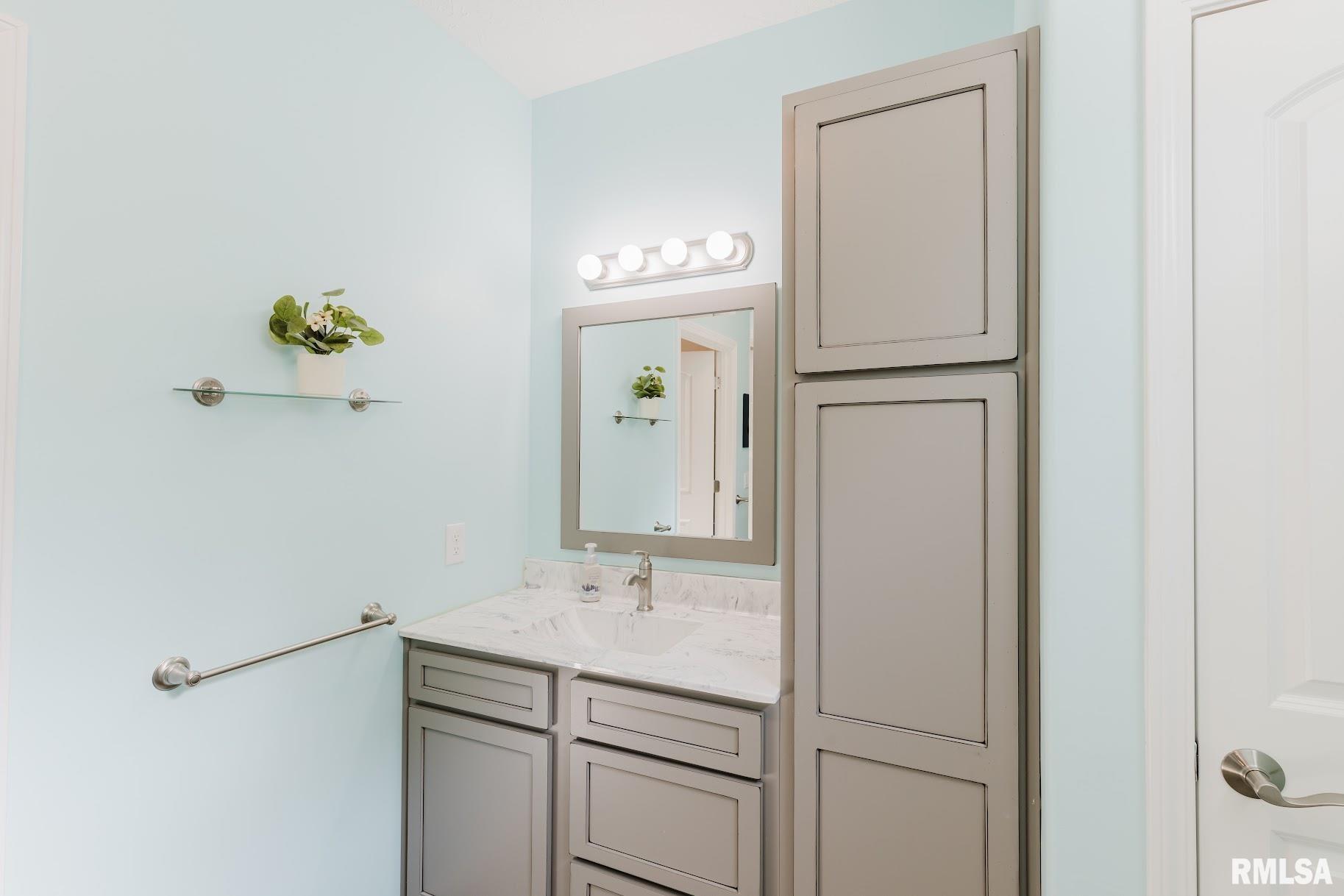 11782 Driftwood Drive, Marion, Illinois image 22