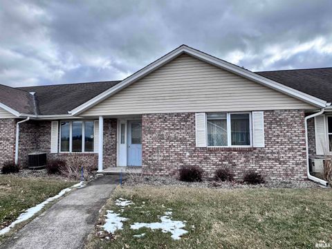 Homes For Sale - 2005 S Madison Street<br/> Macomb, IL 61455