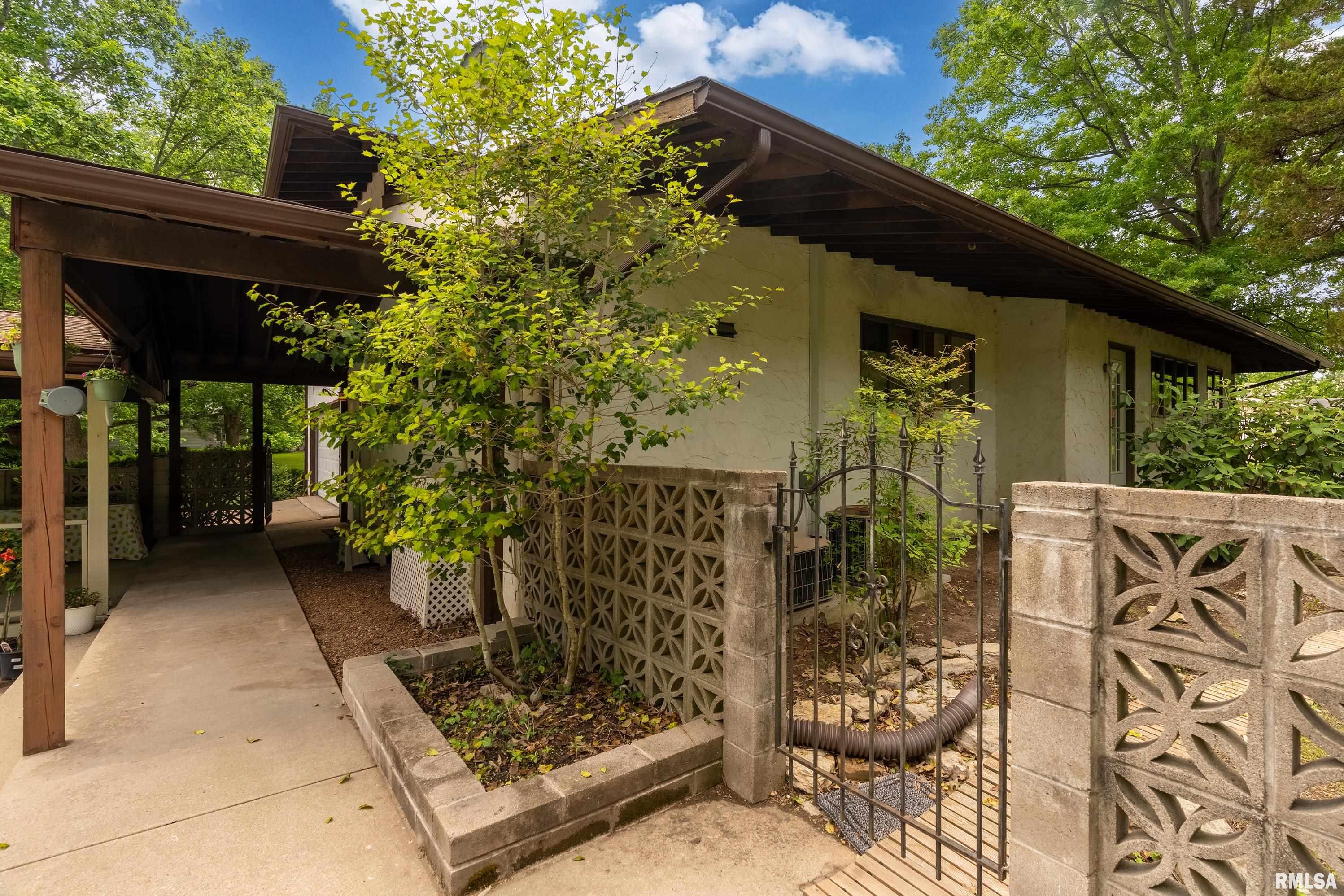 201 N Lark Lane, Carbondale, Illinois image 47
