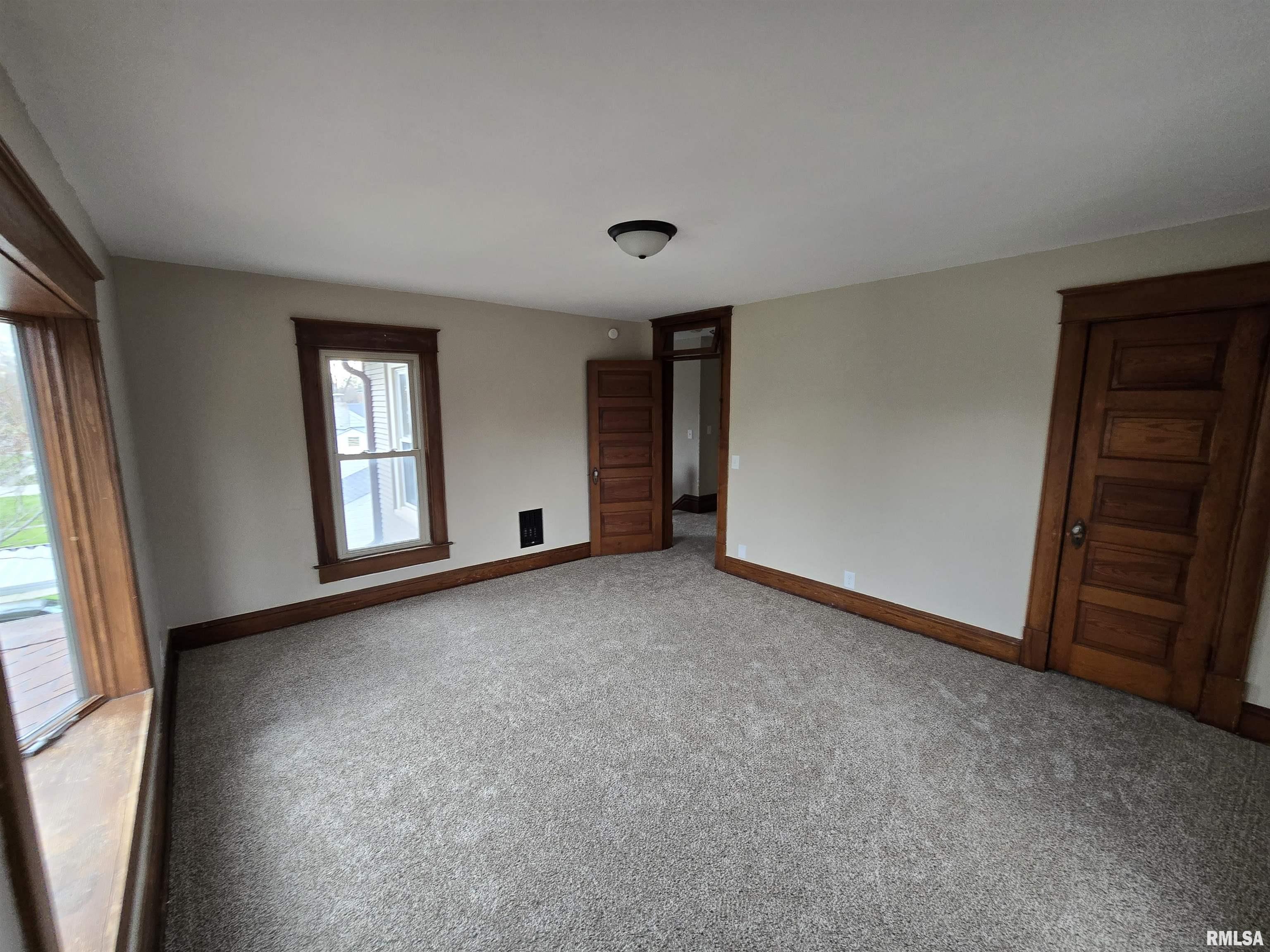 245 Cherry Street, Carthage, Illinois image 18