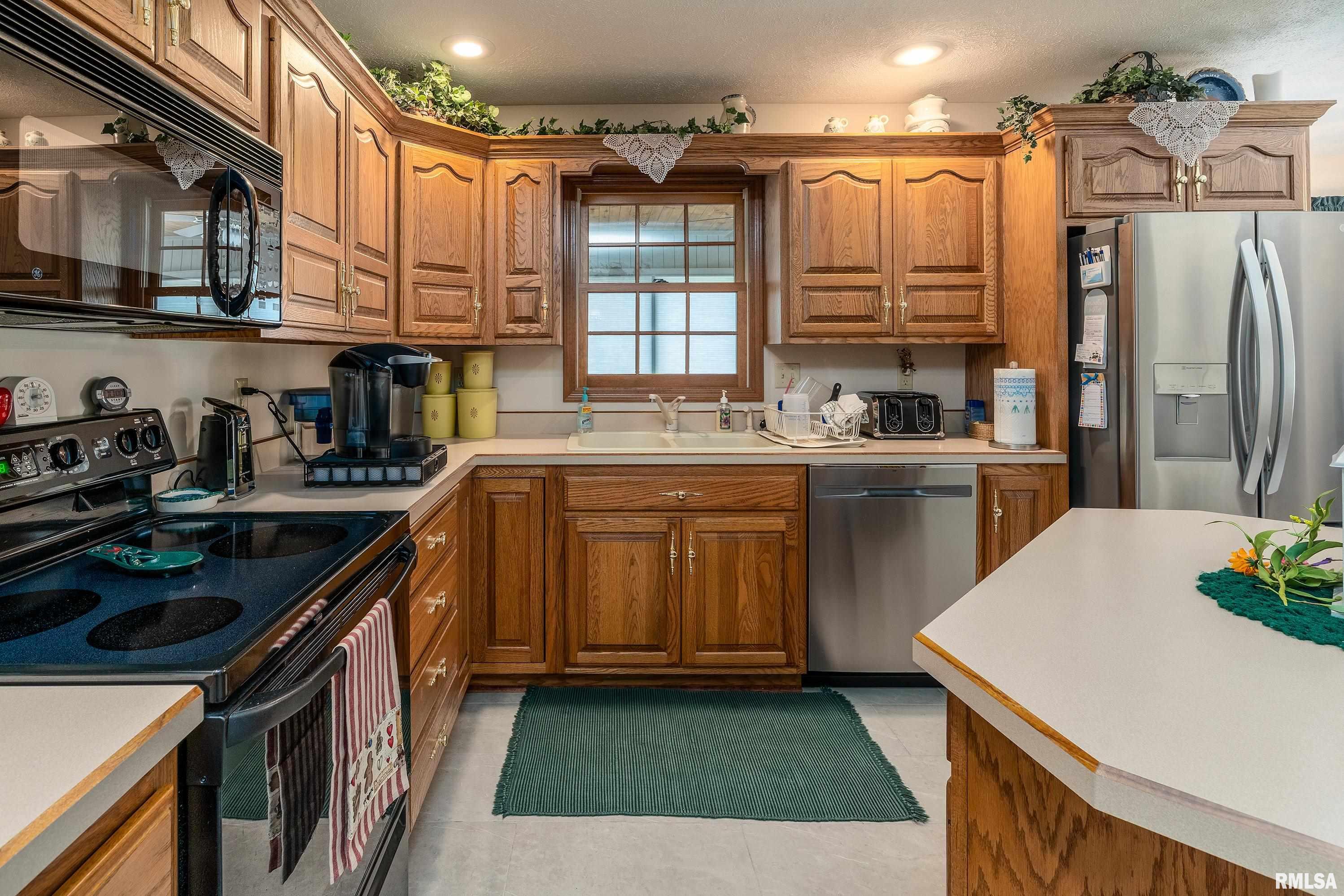 806 Twin Lakes Lane, Pinckneyville, Illinois image 14