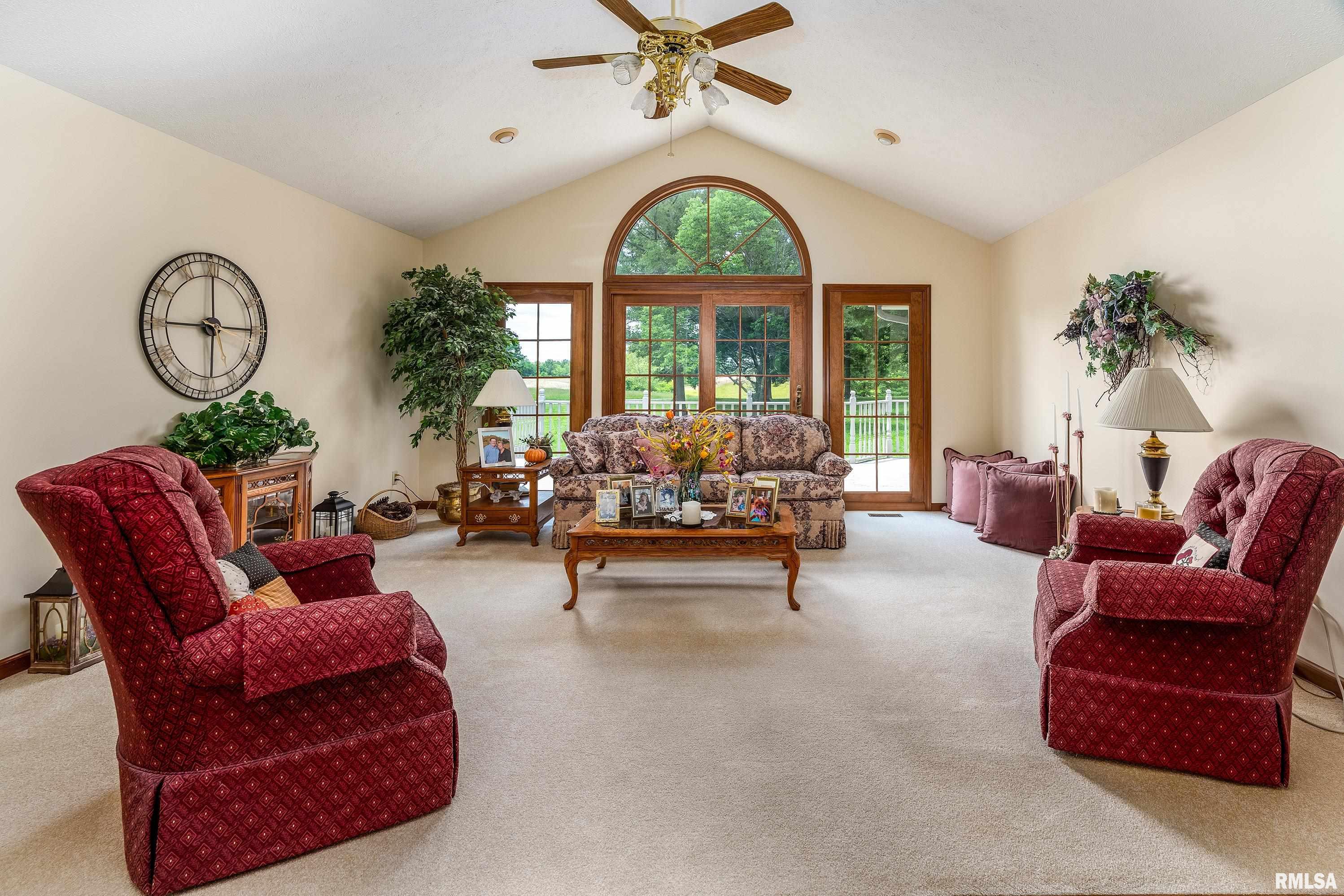 806 Twin Lakes Lane, Pinckneyville, Illinois image 8
