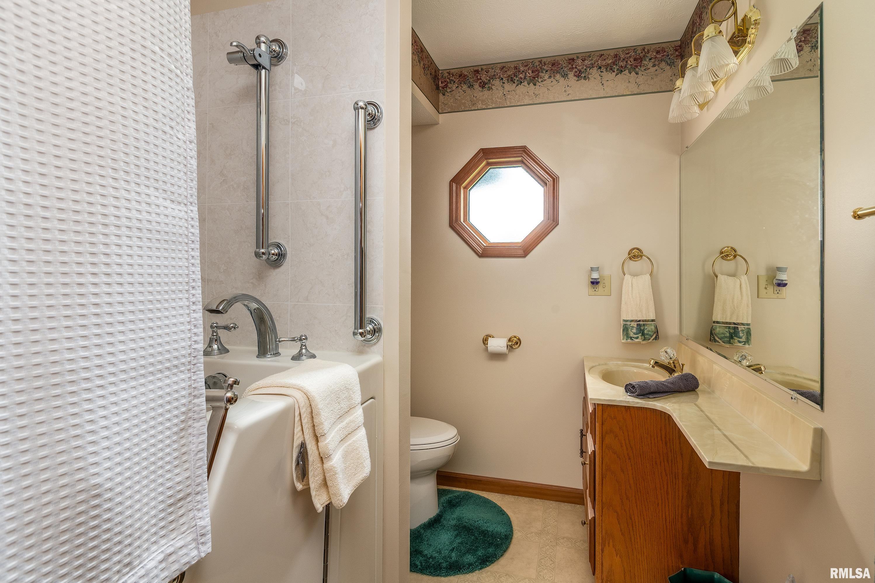 806 Twin Lakes Lane, Pinckneyville, Illinois image 29