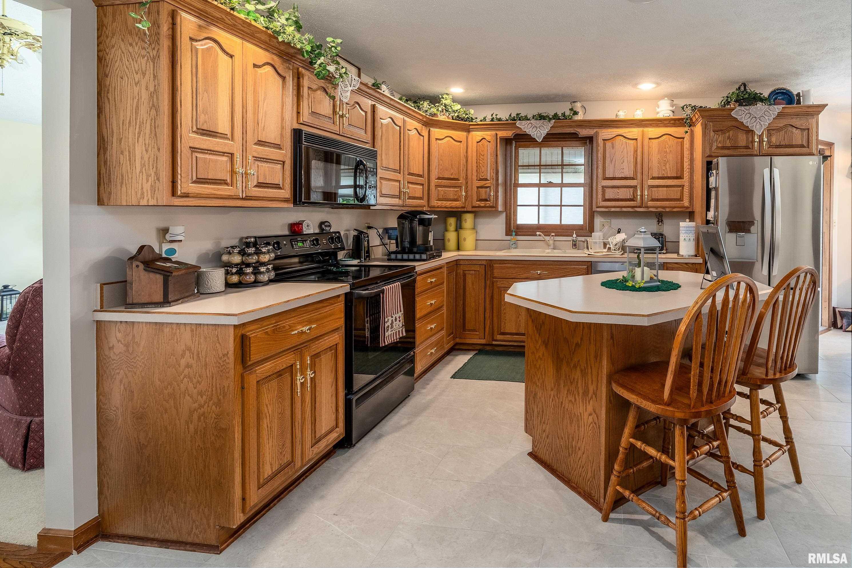 806 Twin Lakes Lane, Pinckneyville, Illinois image 13