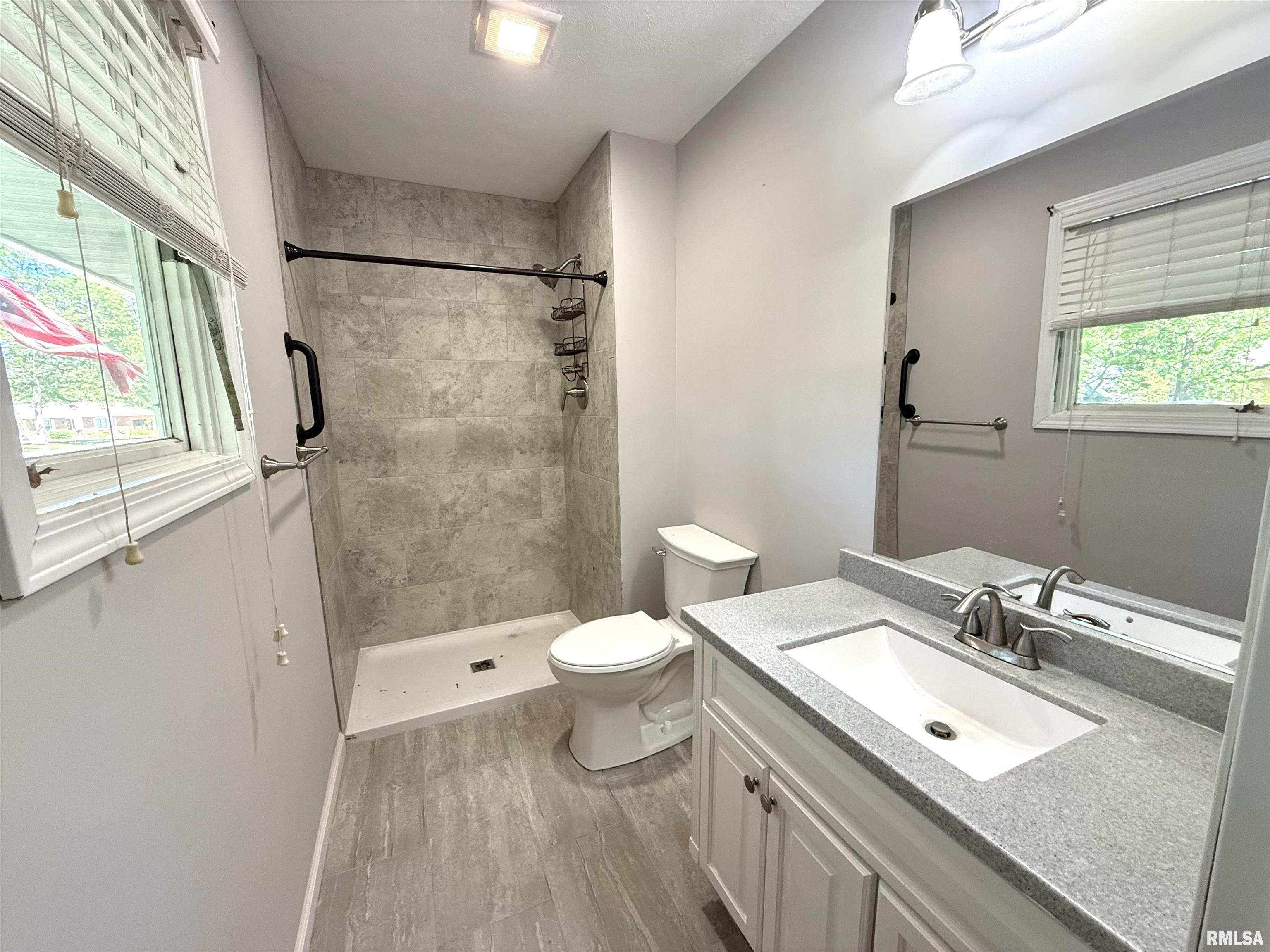 3005 W Woodlawn Place, Marion, Illinois image 31
