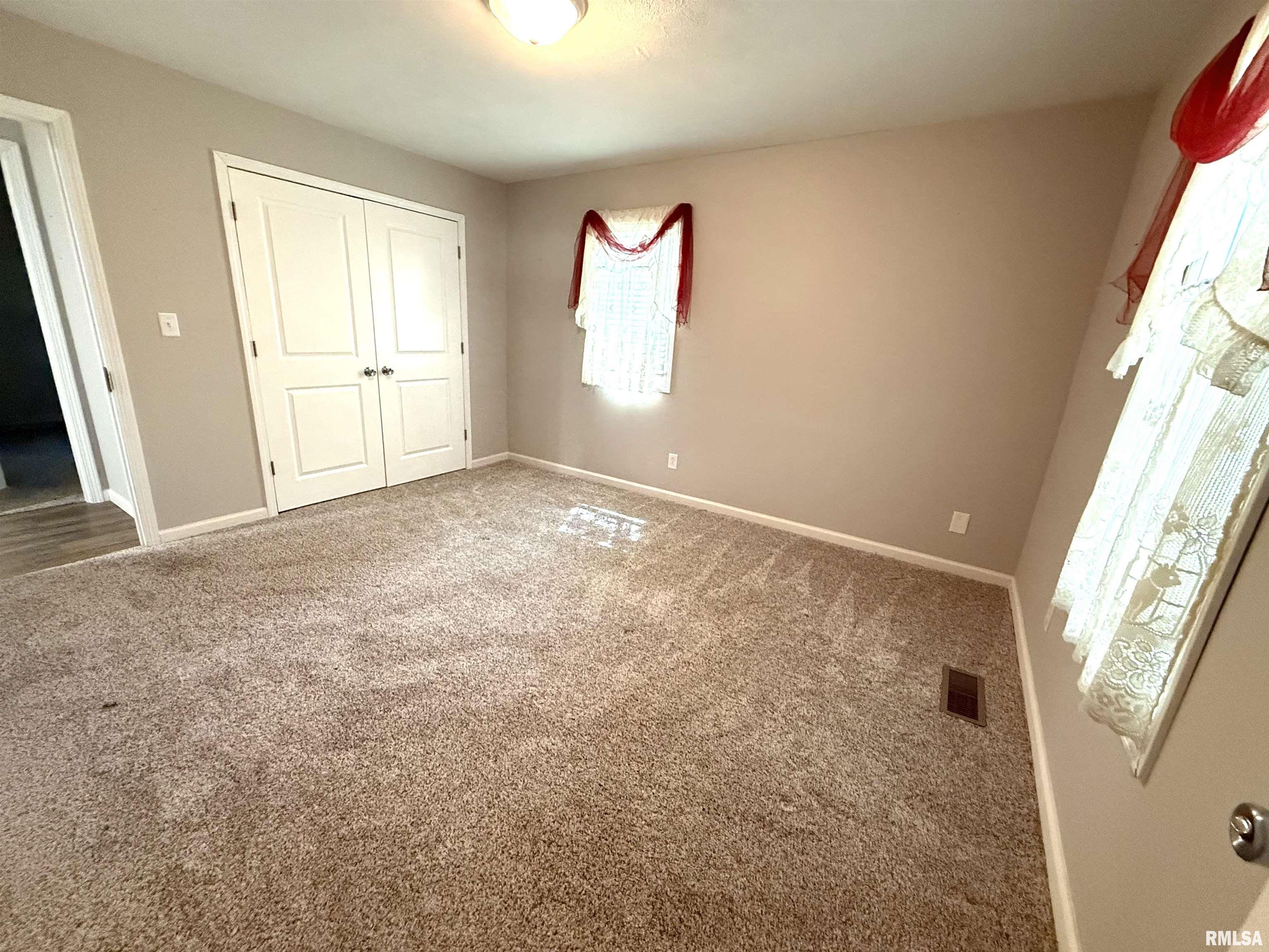 3005 W Woodlawn Place, Marion, Illinois image 32