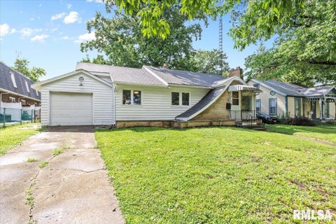 Homes For Sale - 201 S Walnut Street<br/> Sangamon County, Springfield, IL 62704