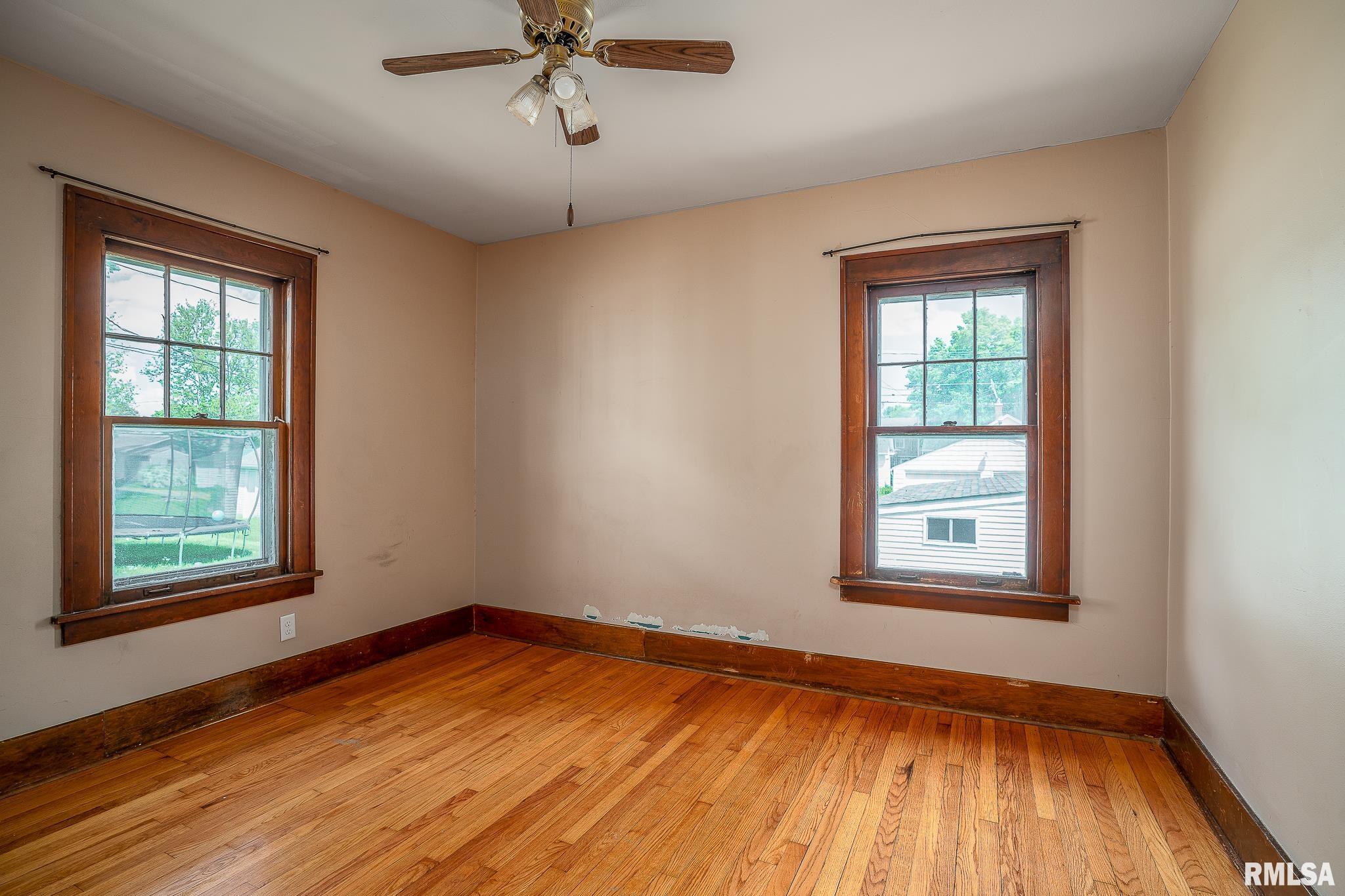 342 W 30th Street, Davenport, Iowa image 9
