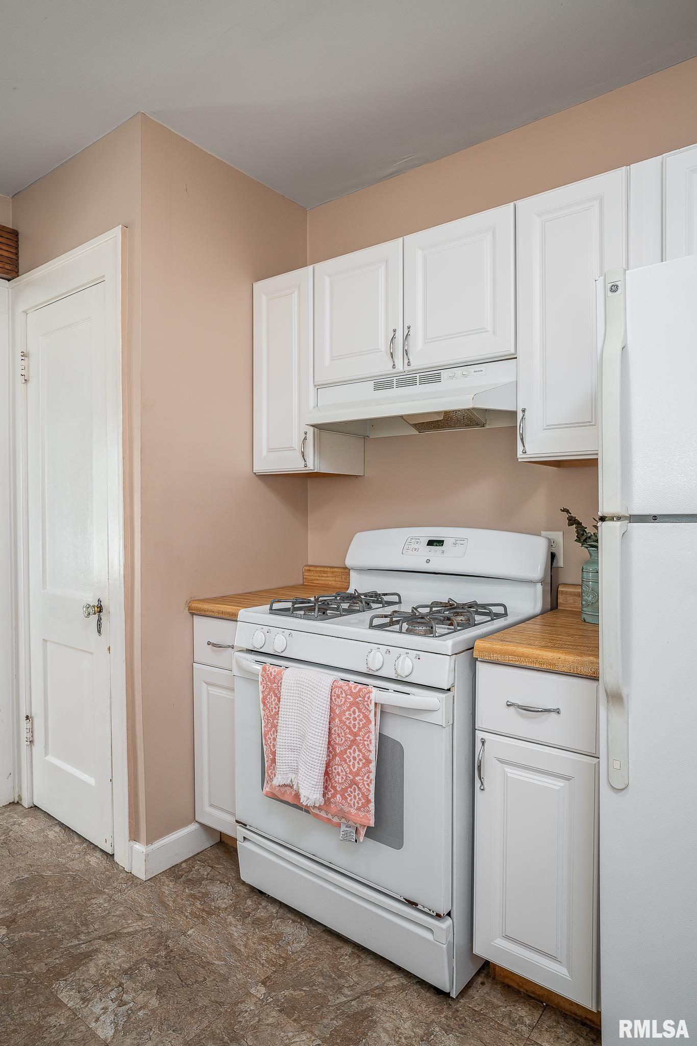 342 W 30th Street, Davenport, Iowa image 3