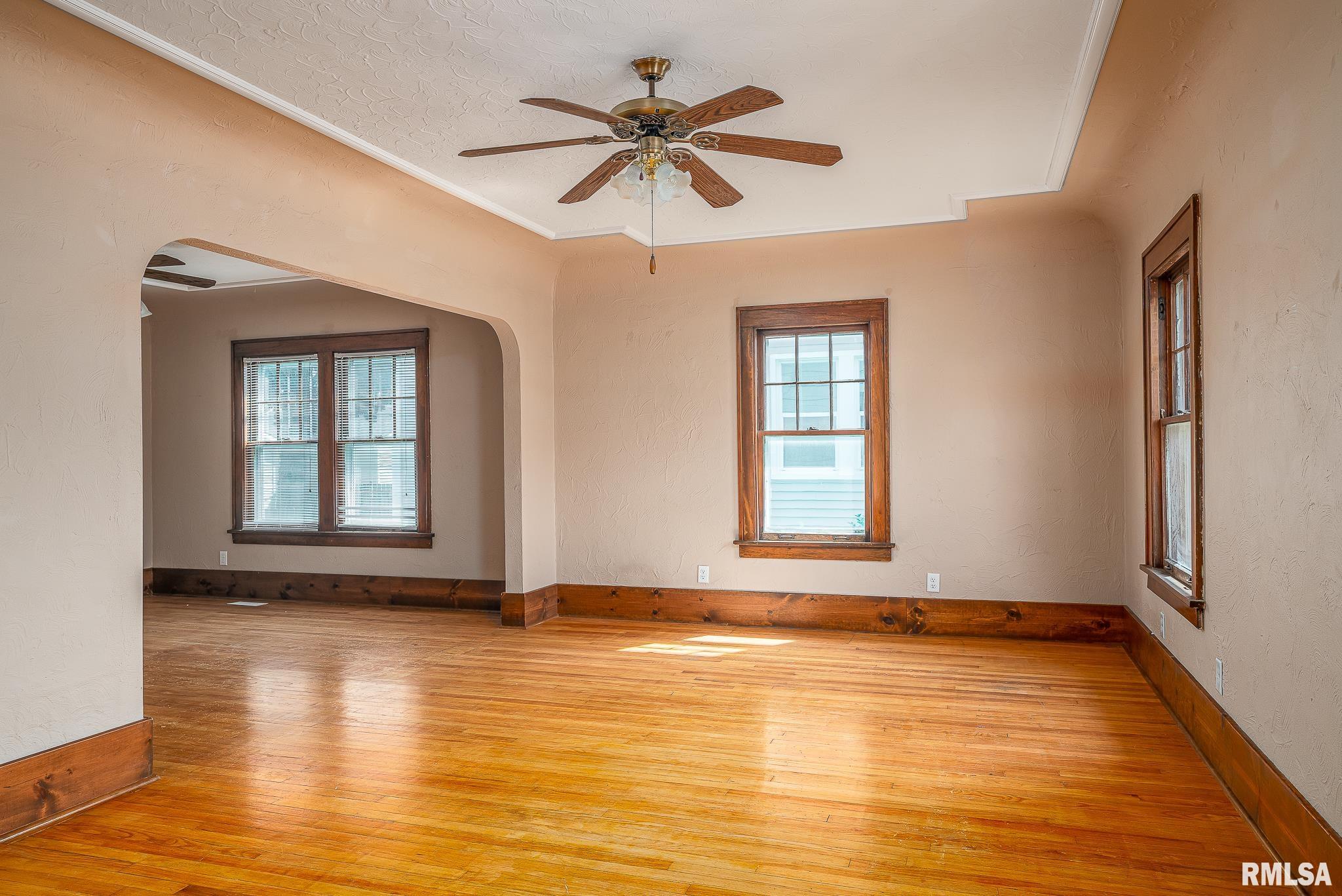 342 W 30th Street, Davenport, Iowa image 6