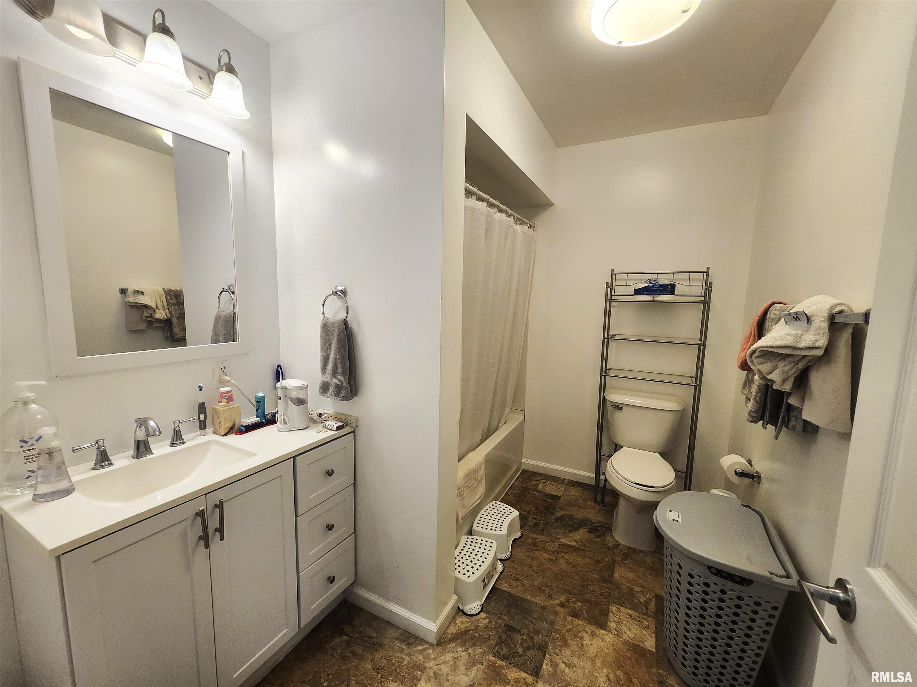 2029 W Callender Avenue, West Peoria, Illinois image 20