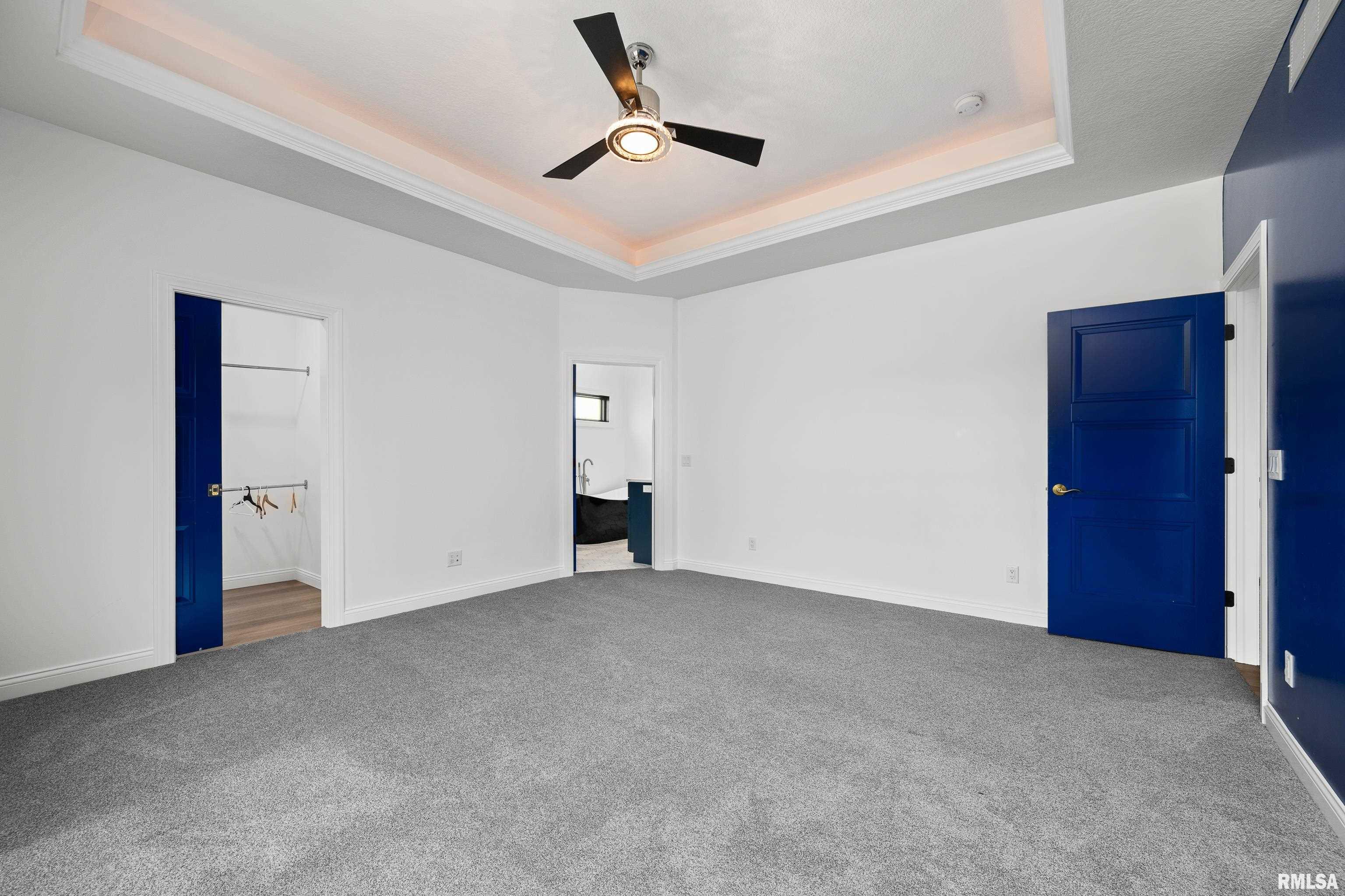 6817 Timber Court, Bettendorf, Iowa image 40