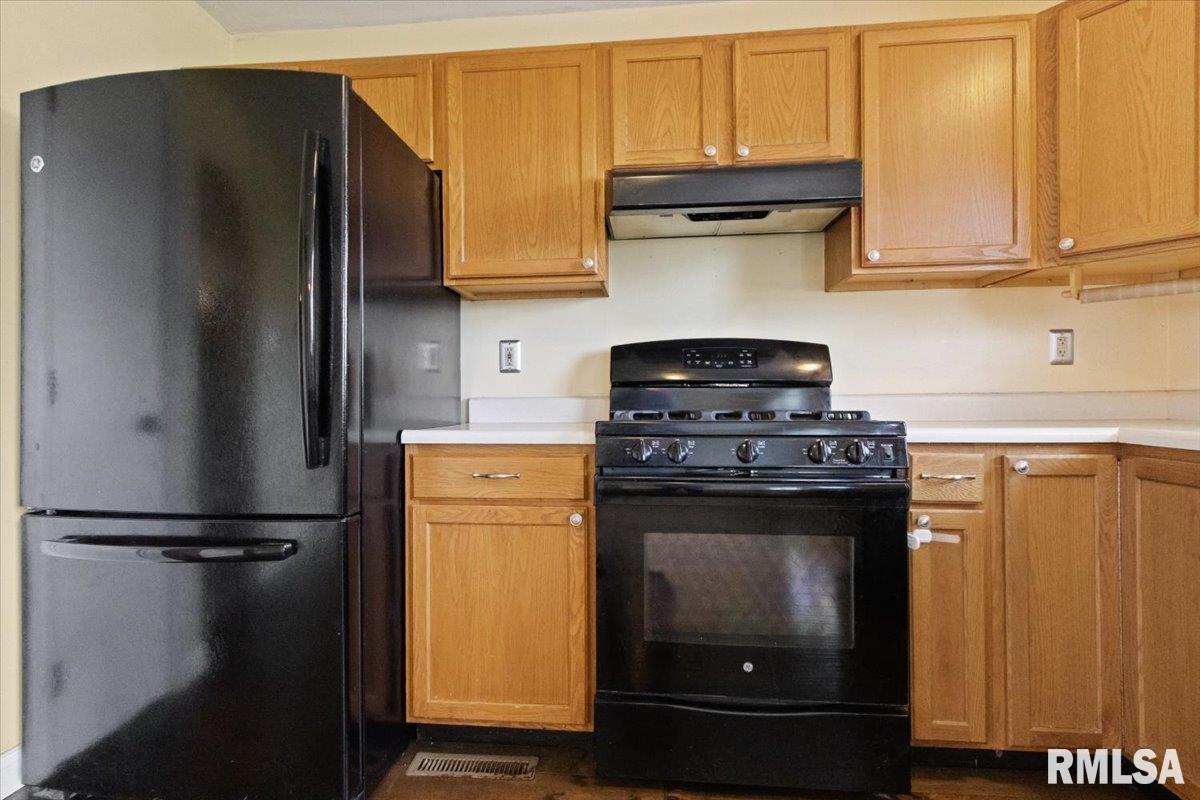 128 High Oak Drive, East Peoria, Illinois image 10