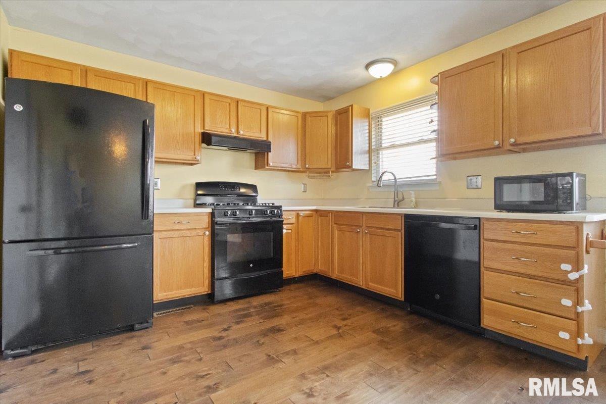 128 High Oak Drive, East Peoria, Illinois image 9