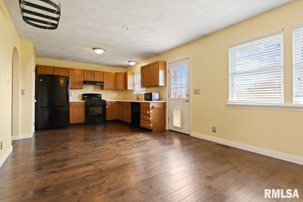 128 High Oak Drive, East Peoria, Illinois image 7