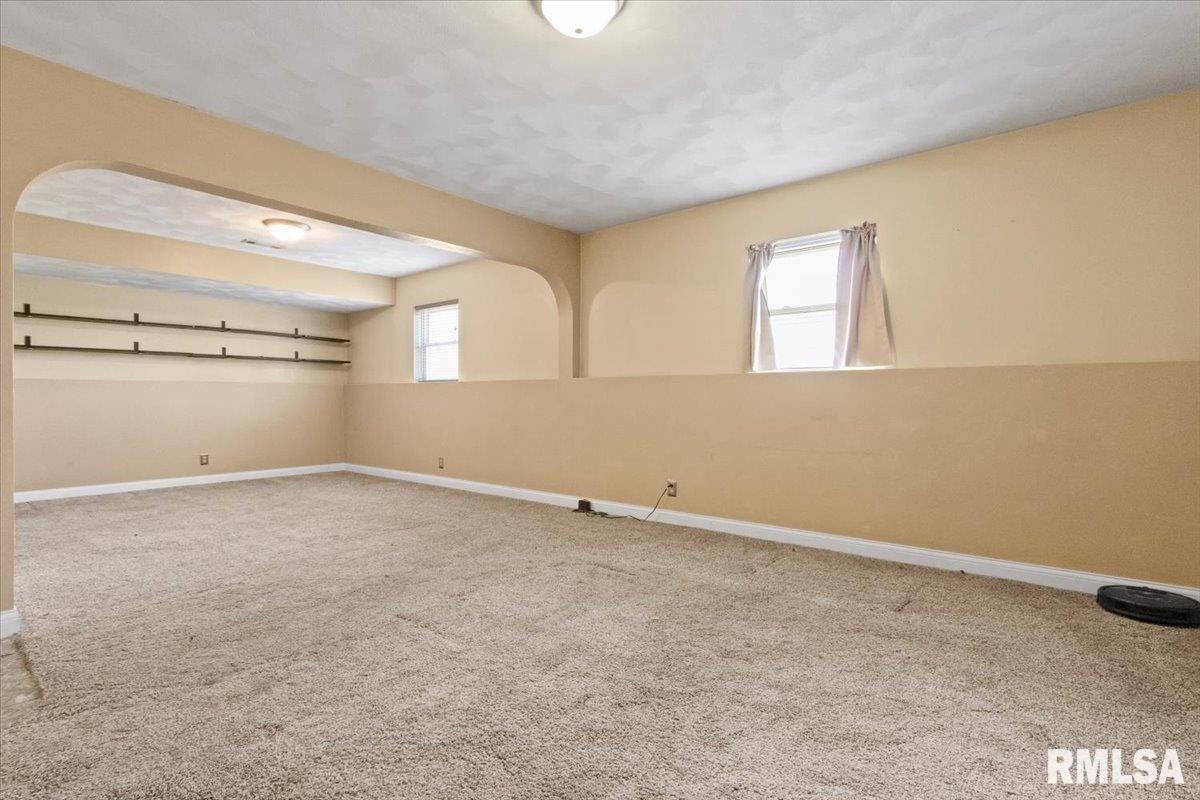 128 High Oak Drive, East Peoria, Illinois image 21