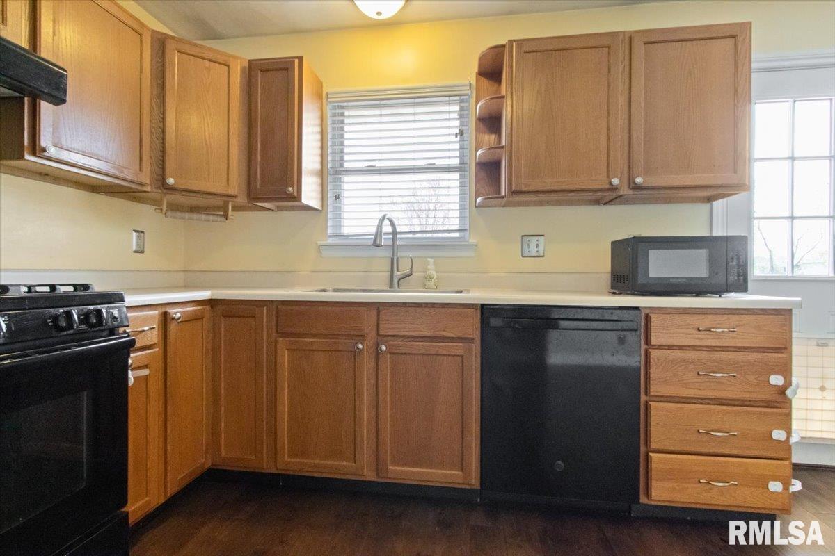 128 High Oak Drive, East Peoria, Illinois image 11