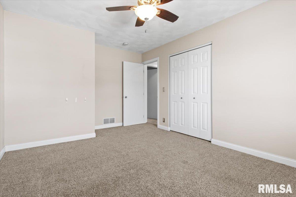 128 High Oak Drive, East Peoria, Illinois image 18