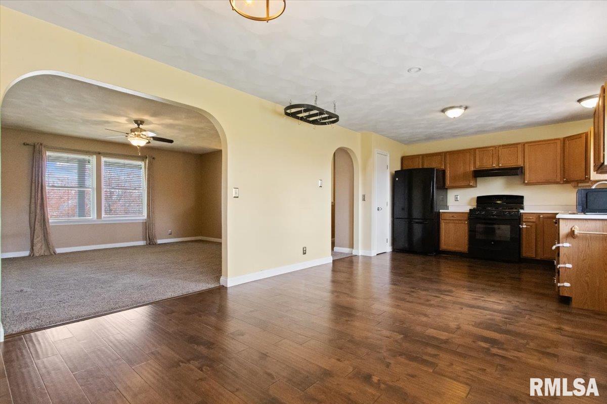 128 High Oak Drive, East Peoria, Illinois image 8