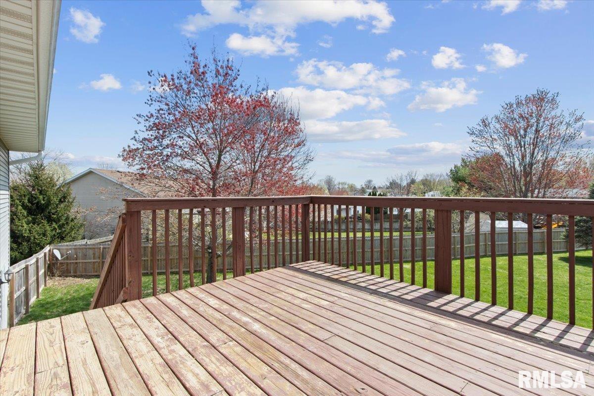 128 High Oak Drive, East Peoria, Illinois image 26