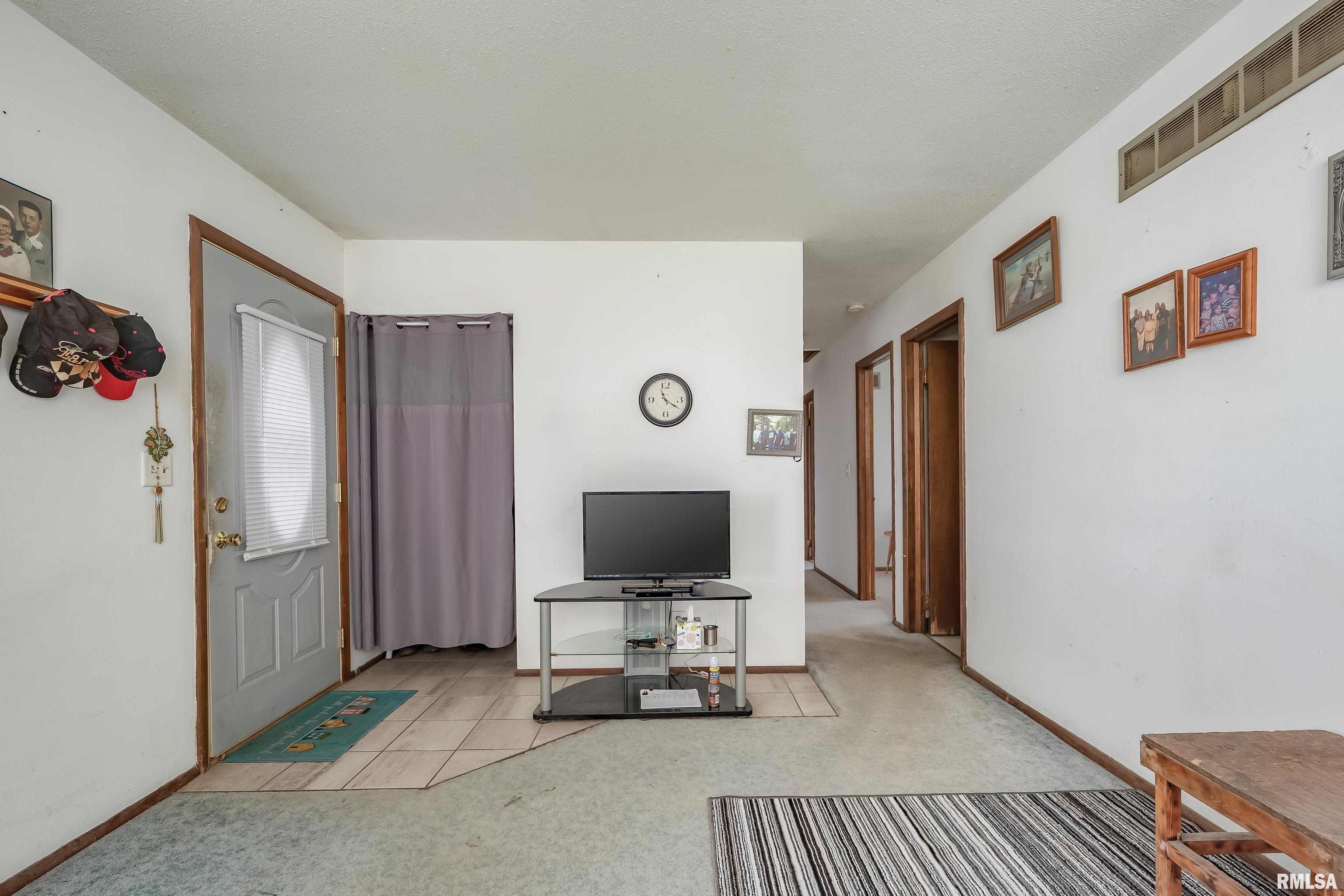 676 W 57th Street, Davenport, Iowa image 7