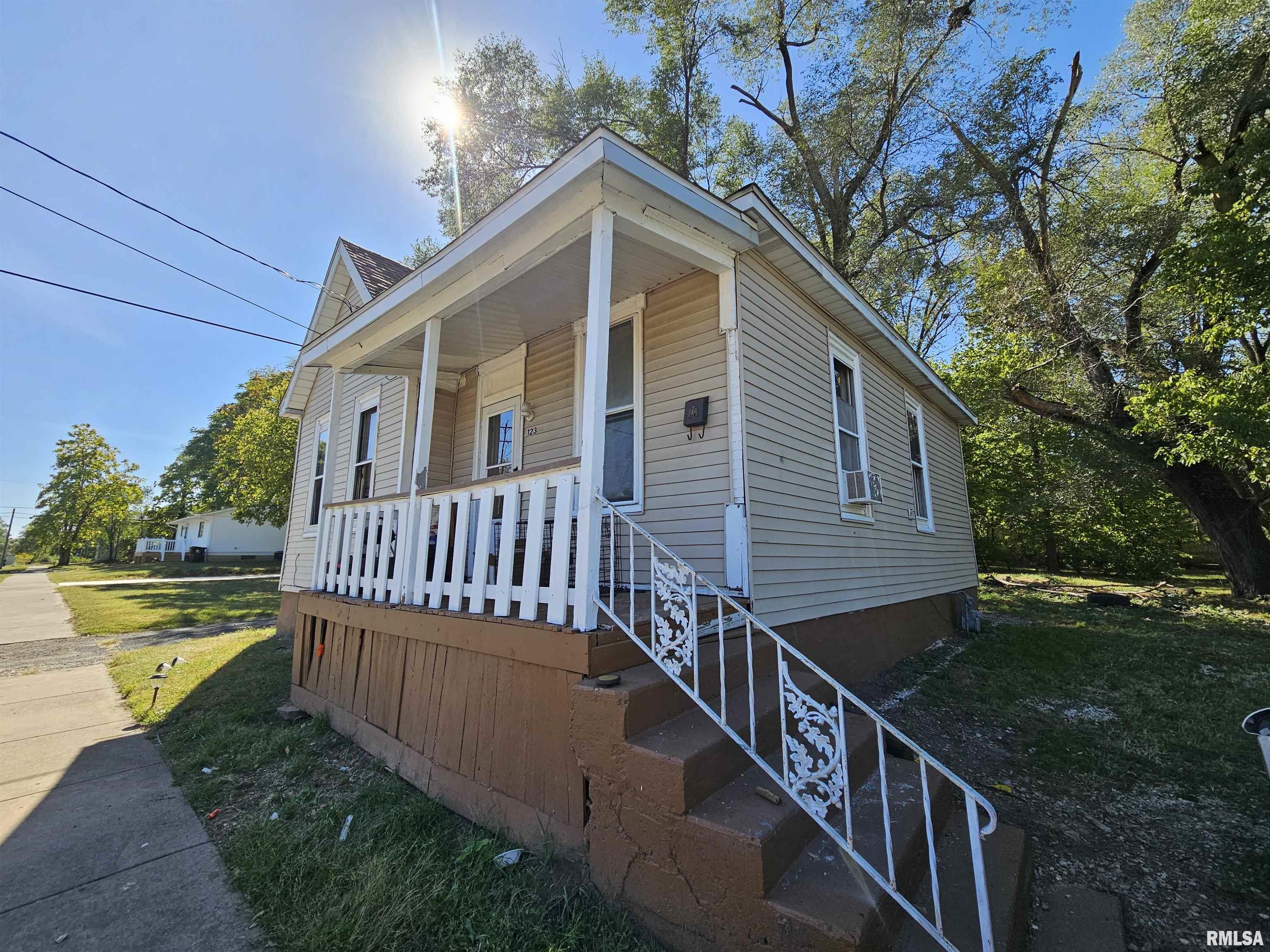 123 S Saratoga Street, Peoria, Illinois image 2