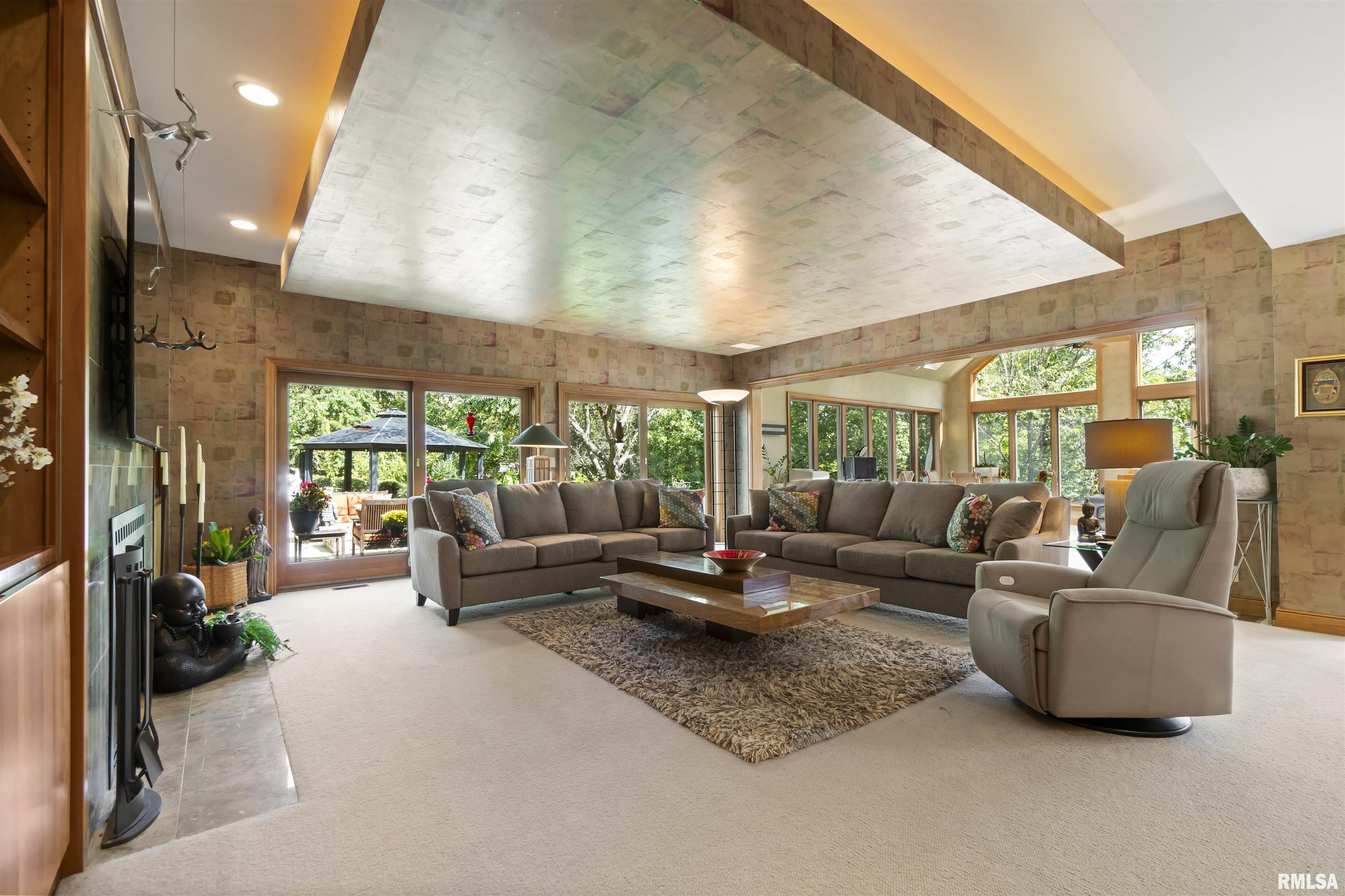 200 W Ravinwoods Road, Peoria, Illinois image 11