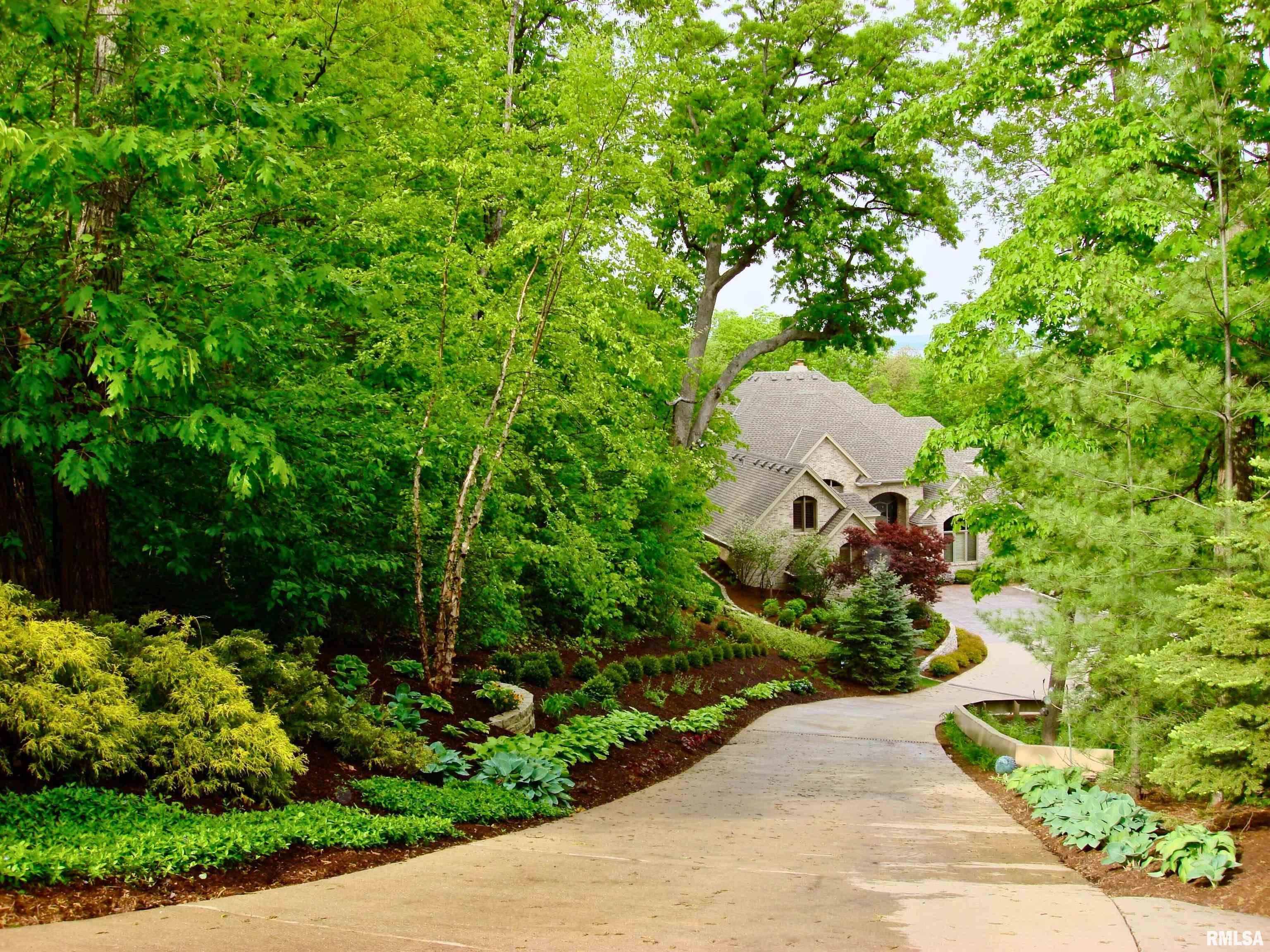200 W Ravinwoods Road, Peoria, Illinois image 4