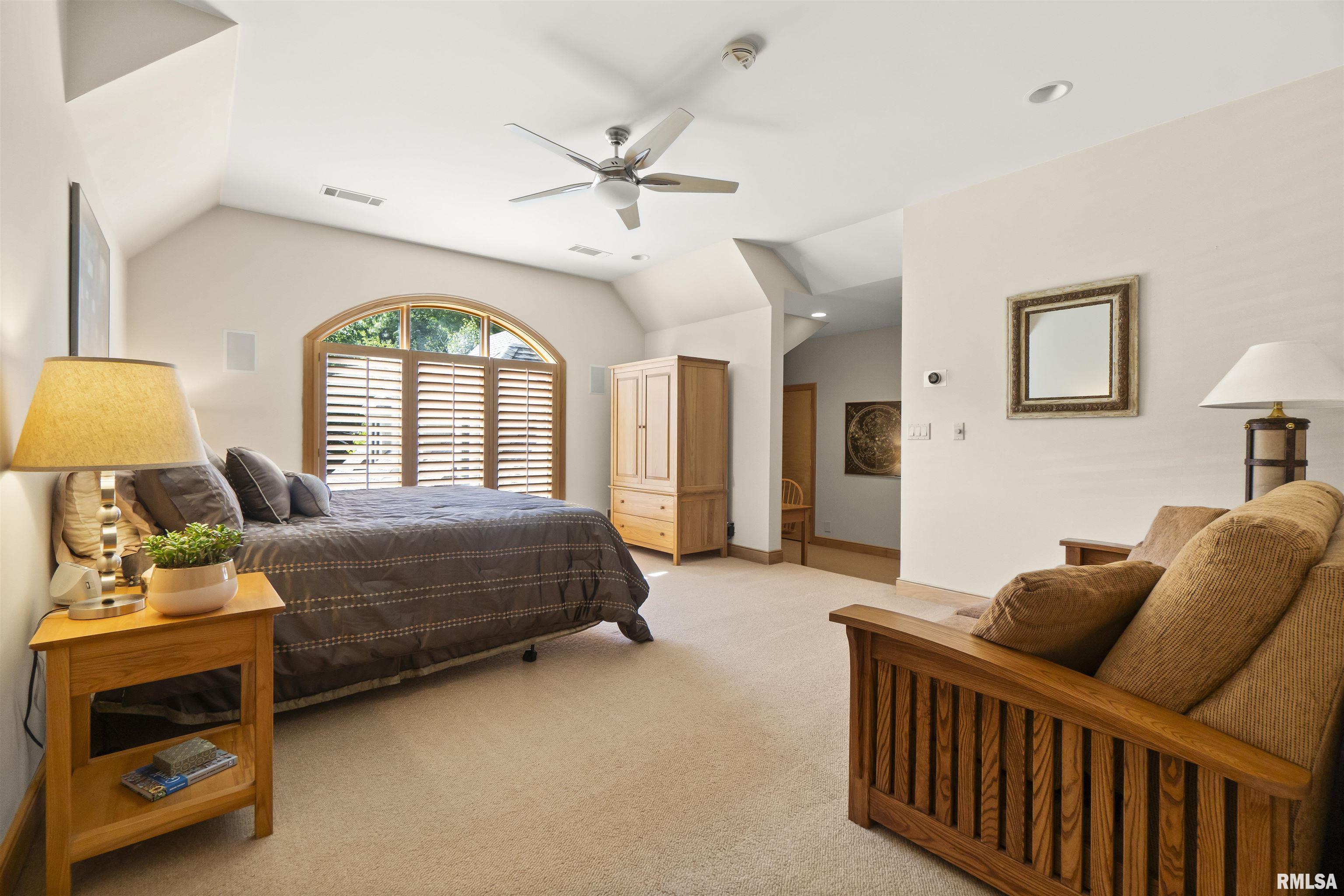 200 W Ravinwoods Road, Peoria, Illinois image 41