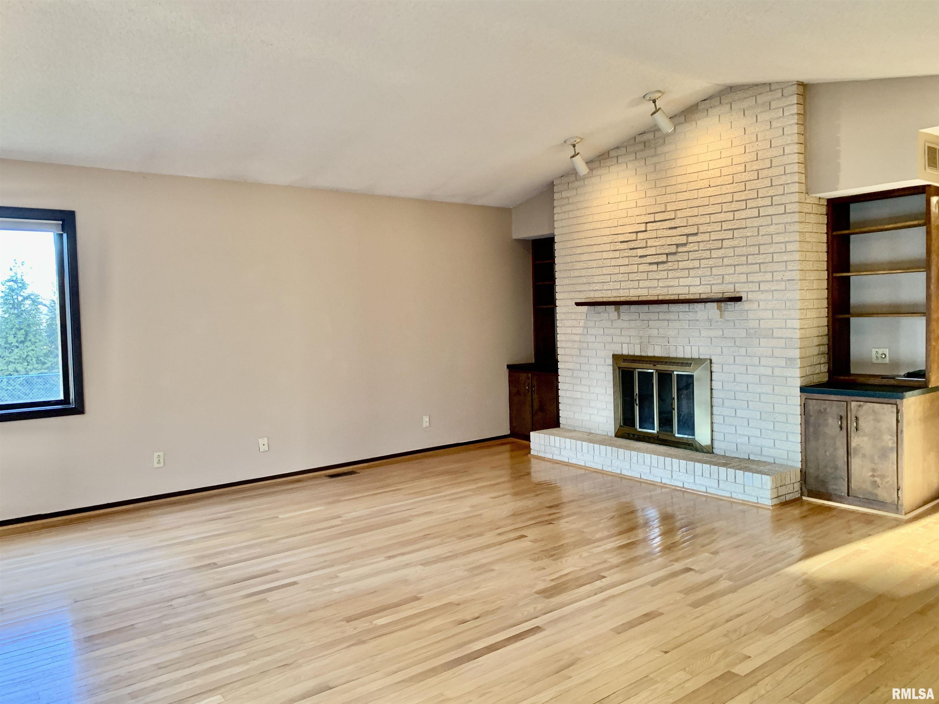 20 Briarwyck Drive, Jacksonville, Illinois image 11