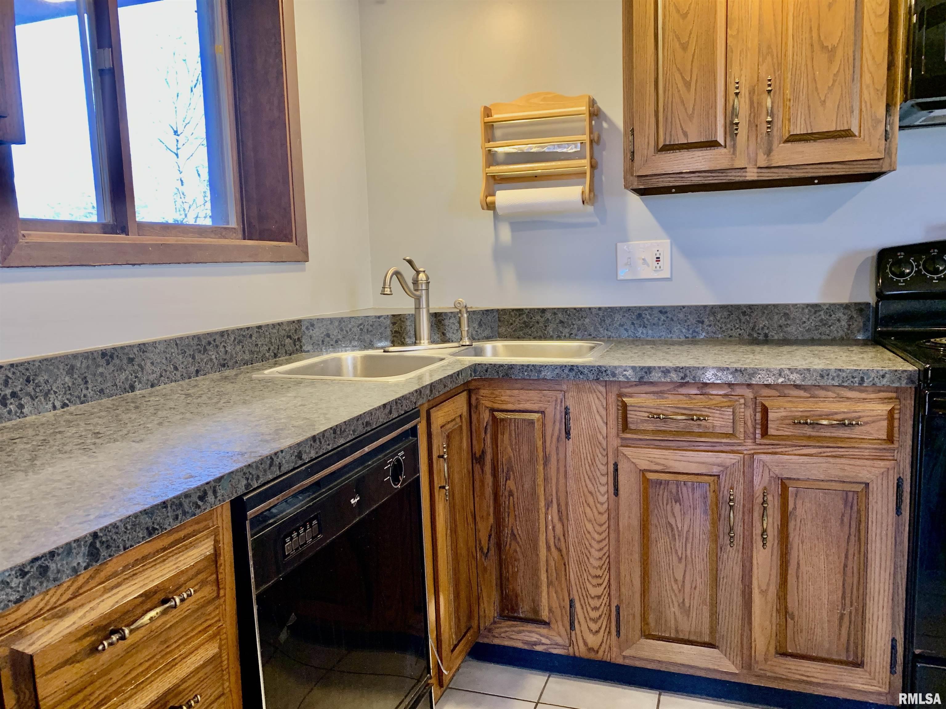 20 Briarwyck Drive, Jacksonville, Illinois image 18