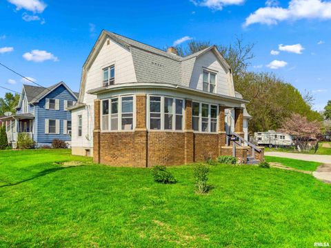 Photo of 389 S AVENUE A Street, Canton, IL 61520 (MLS # PA1265940)
