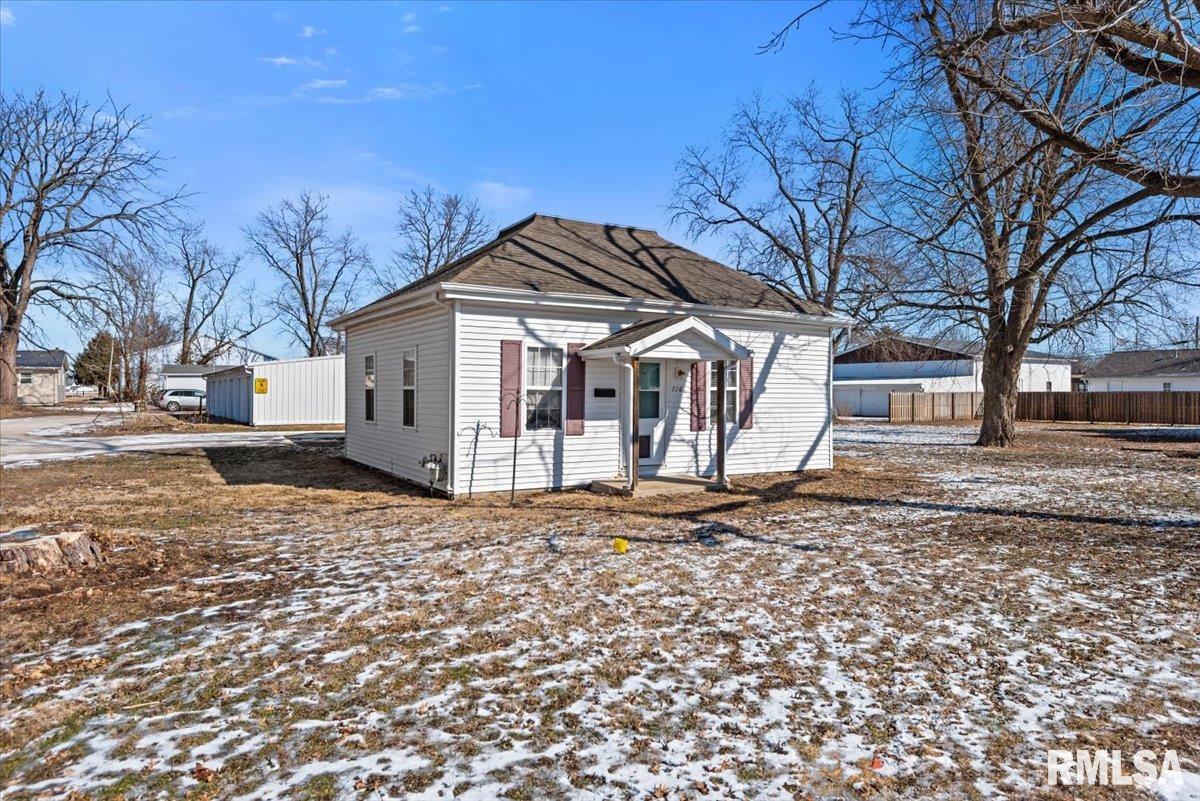 716 W North Street, Auburn, Illinois image 2