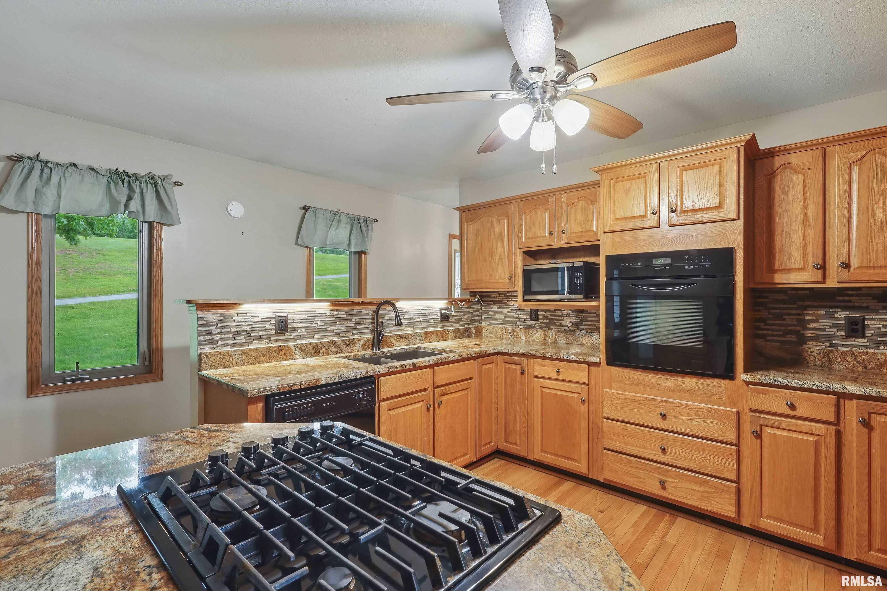 1244 Island View Drive, Sherrard, Illinois image 20