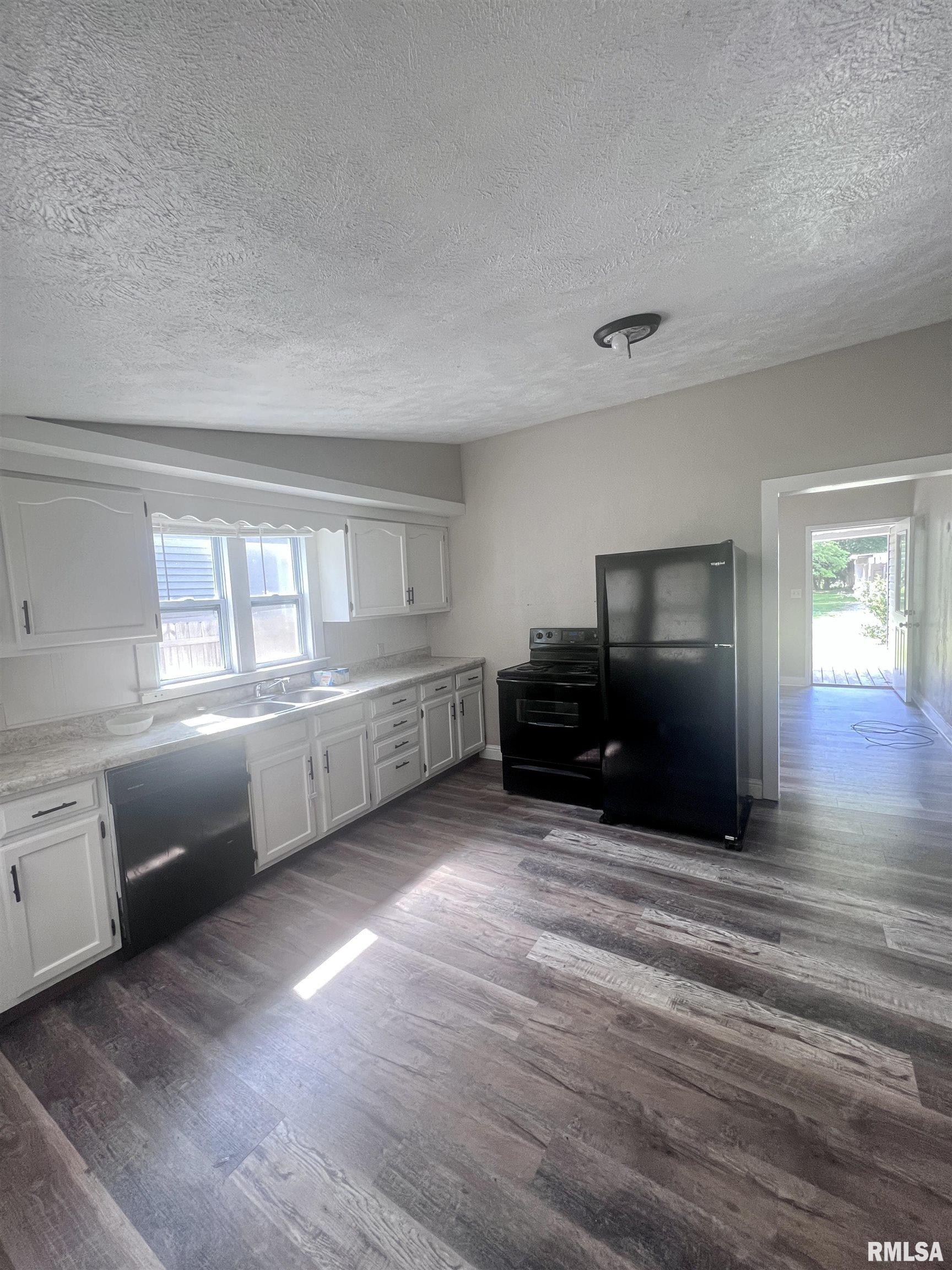 416 Elles Avenue, Carterville, Illinois image 3