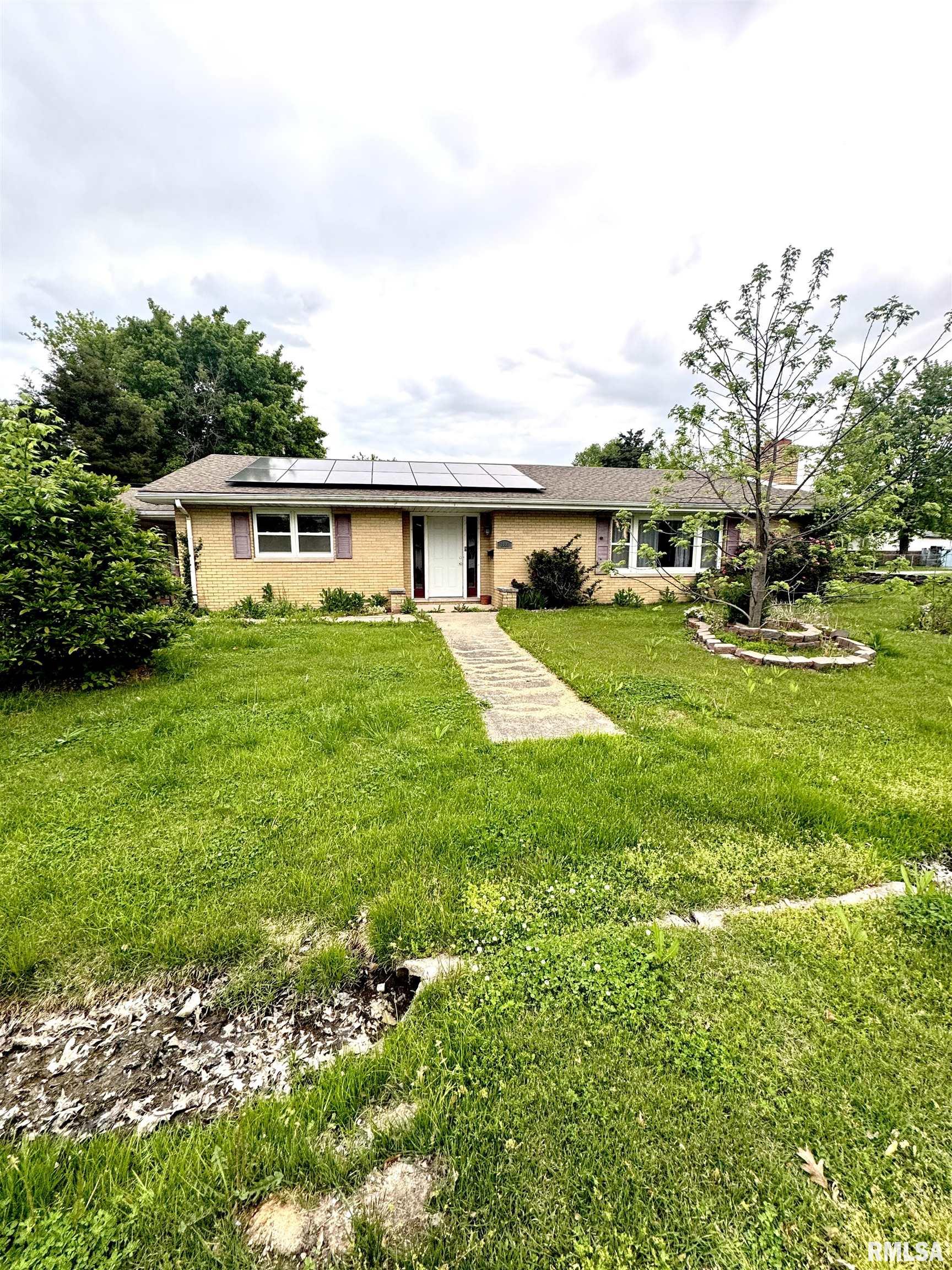 1001 W 6th Street, West Frankfort, Illinois image 1
