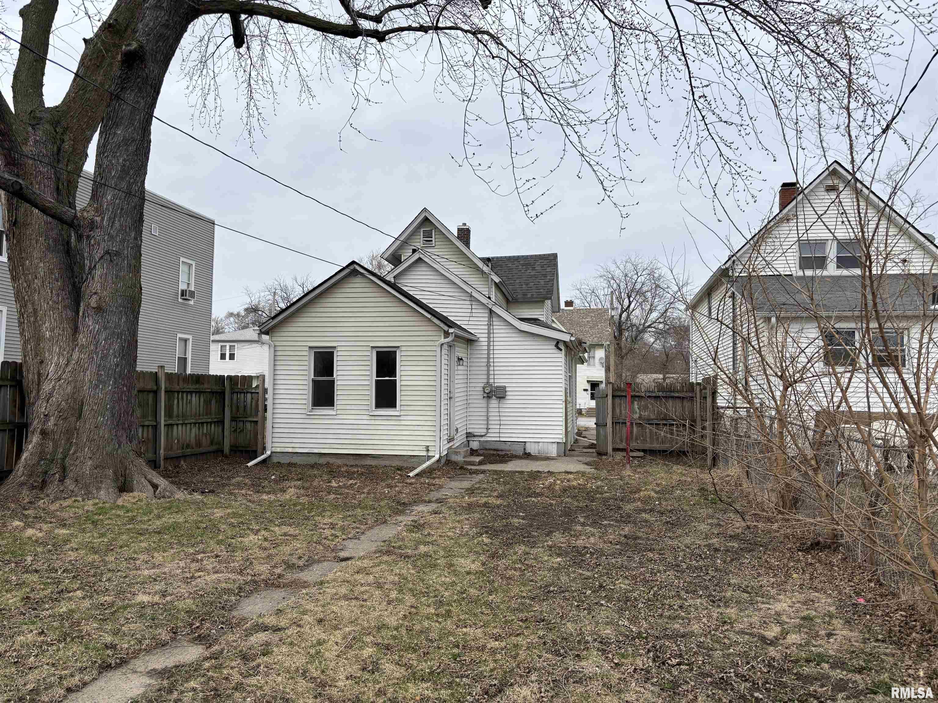 1443 W 4th Street, Davenport, Iowa image 9