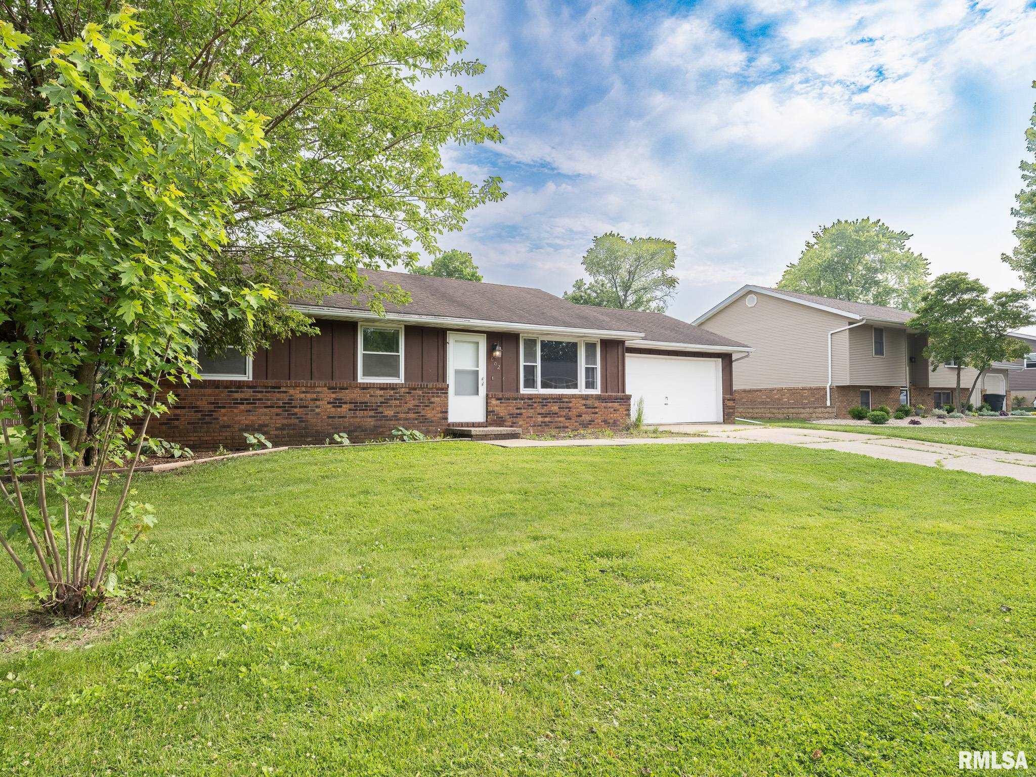 602 Manor Drive, Metamora, Illinois image 3