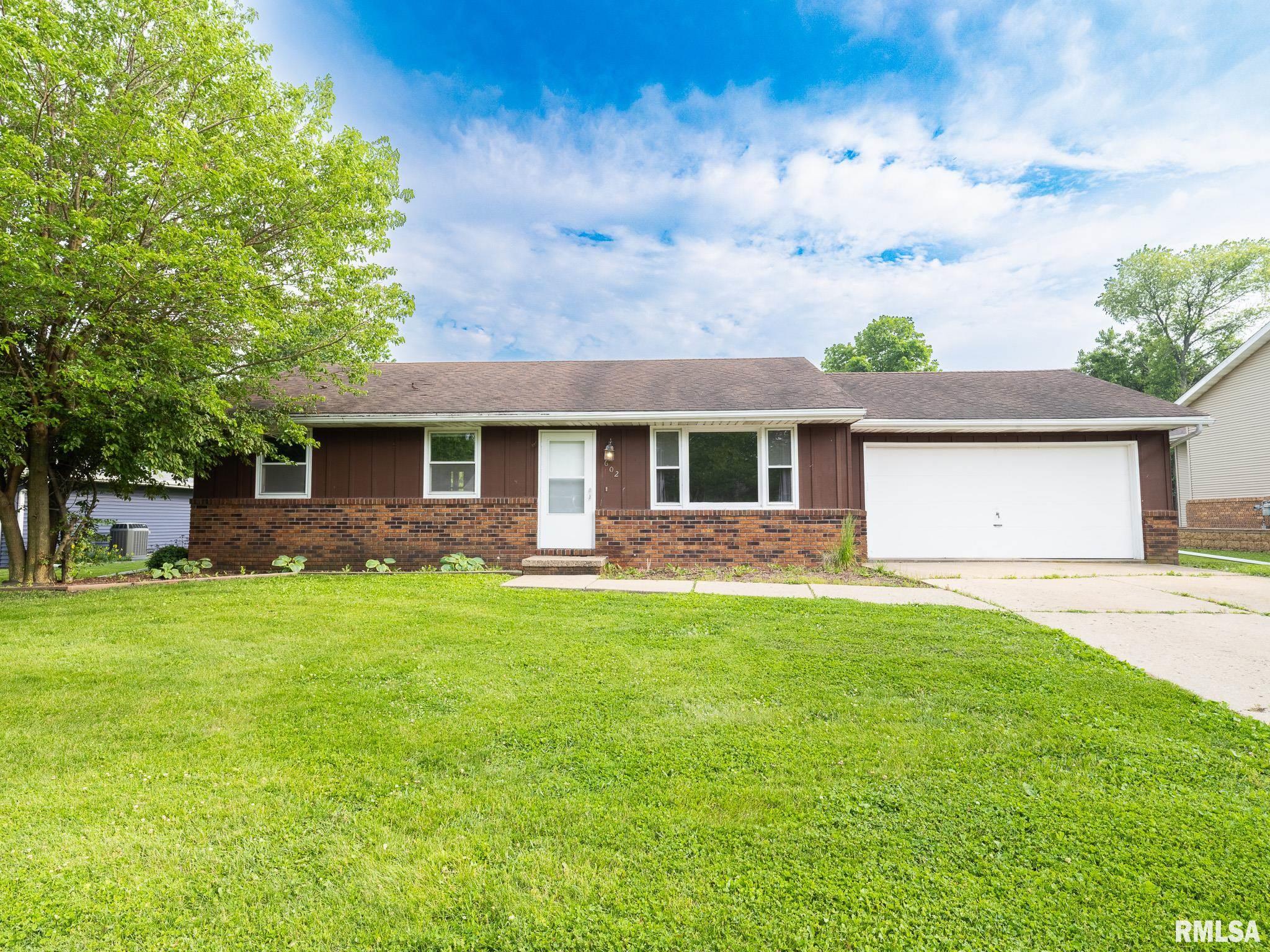 602 Manor Drive, Metamora, Illinois image 1