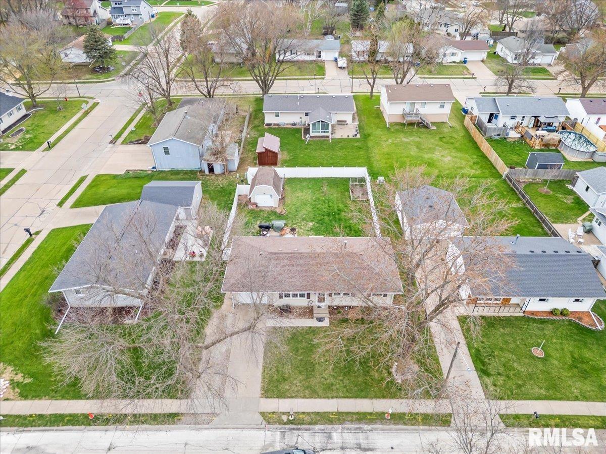 204 N 8th Street, Eldridge, Iowa image 7