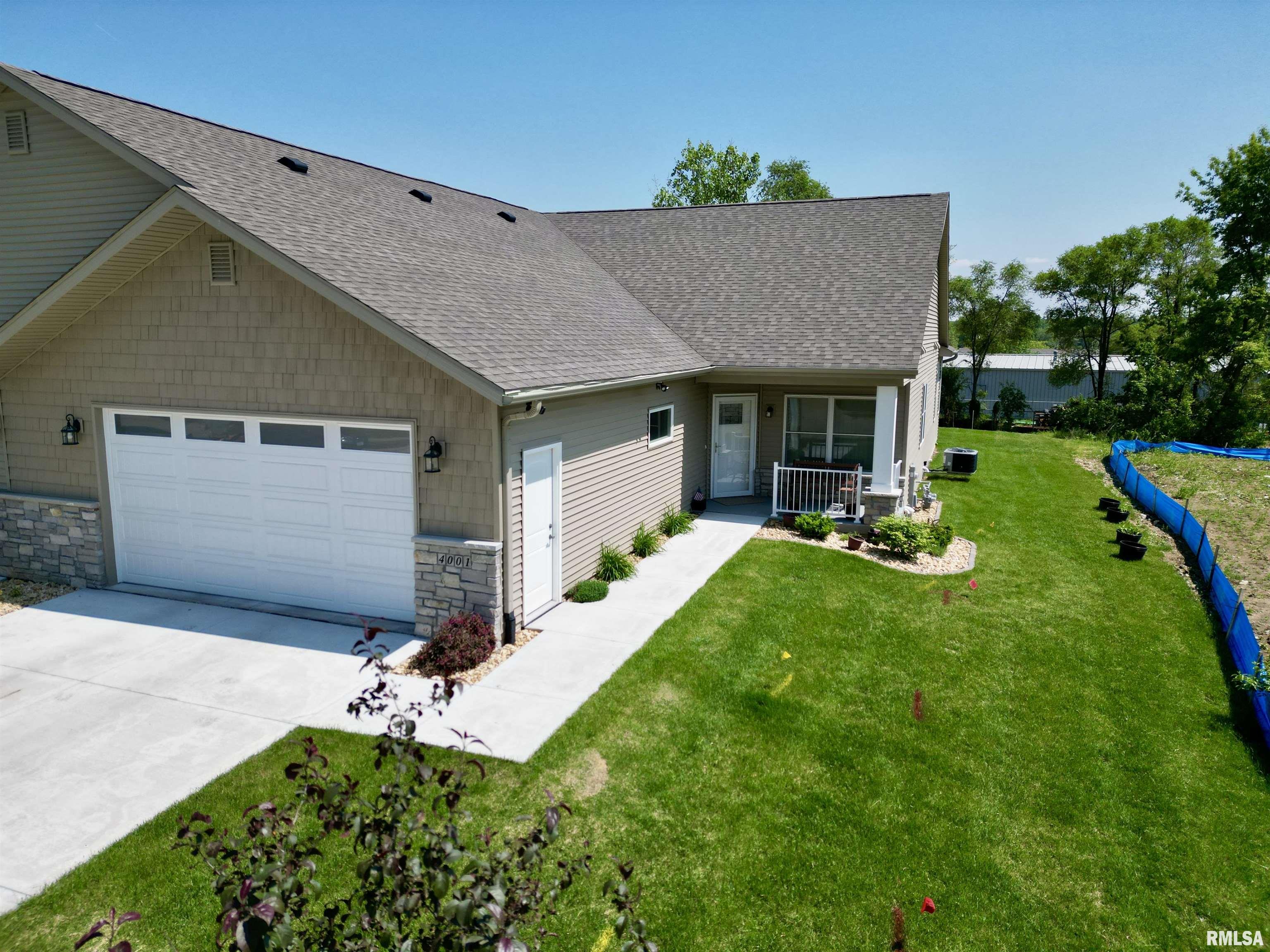 4001 Creek Hill Drive, Bettendorf, Iowa image 1