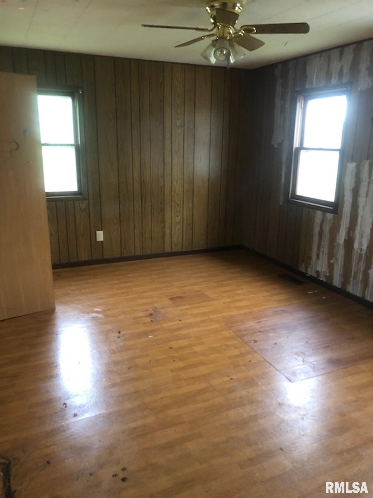 312 W York Street, Camp Point, Illinois image 8