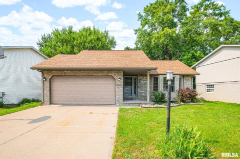 Homes For Rent - 2321 W Pintura Court<br/> Peoria County, Peoria, IL 61614