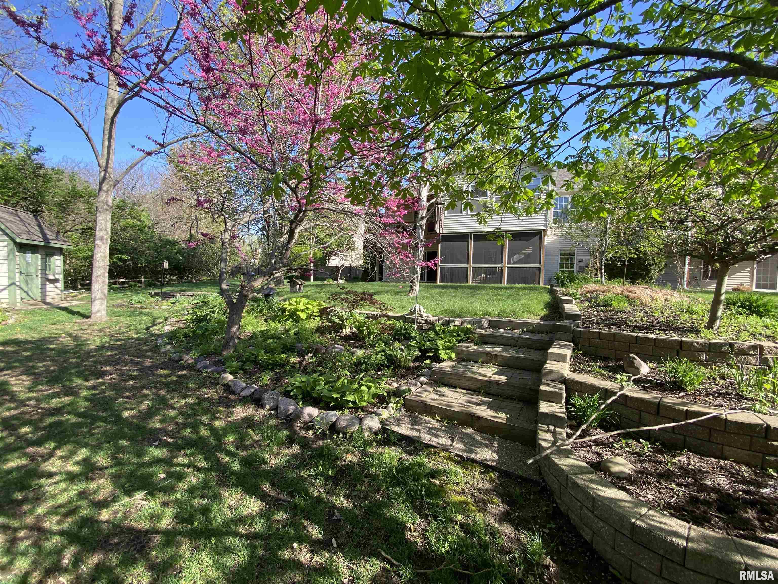 112 W Hillside Court, Dunlap, Illinois image 8