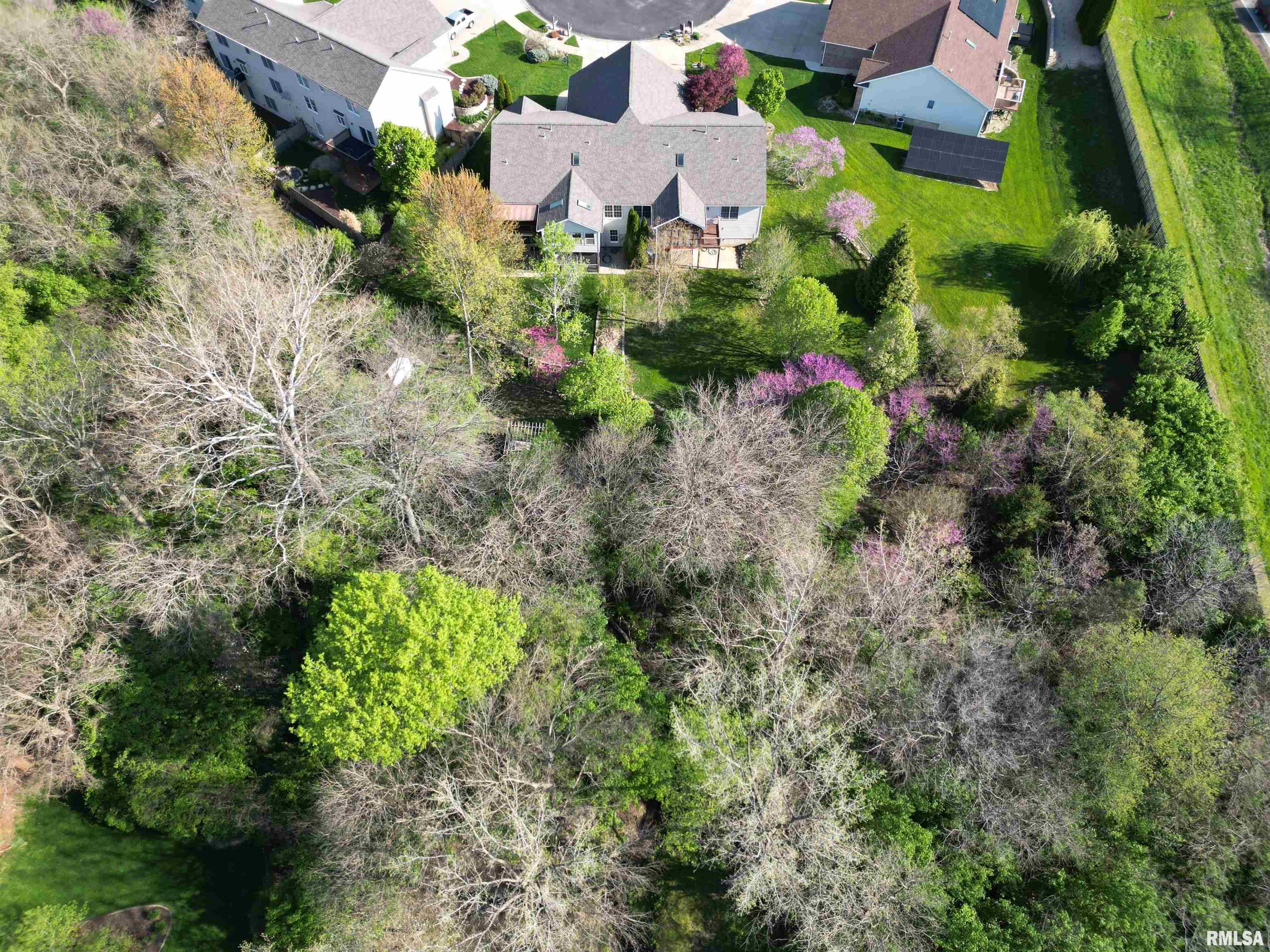 112 W Hillside Court, Dunlap, Illinois image 3