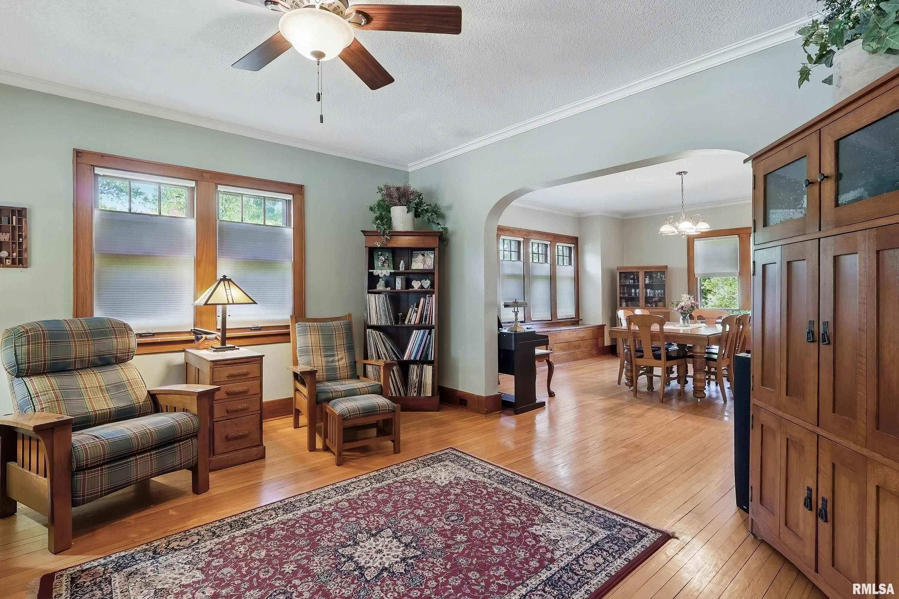 924 Brown Street, Bettendorf, Iowa image 11