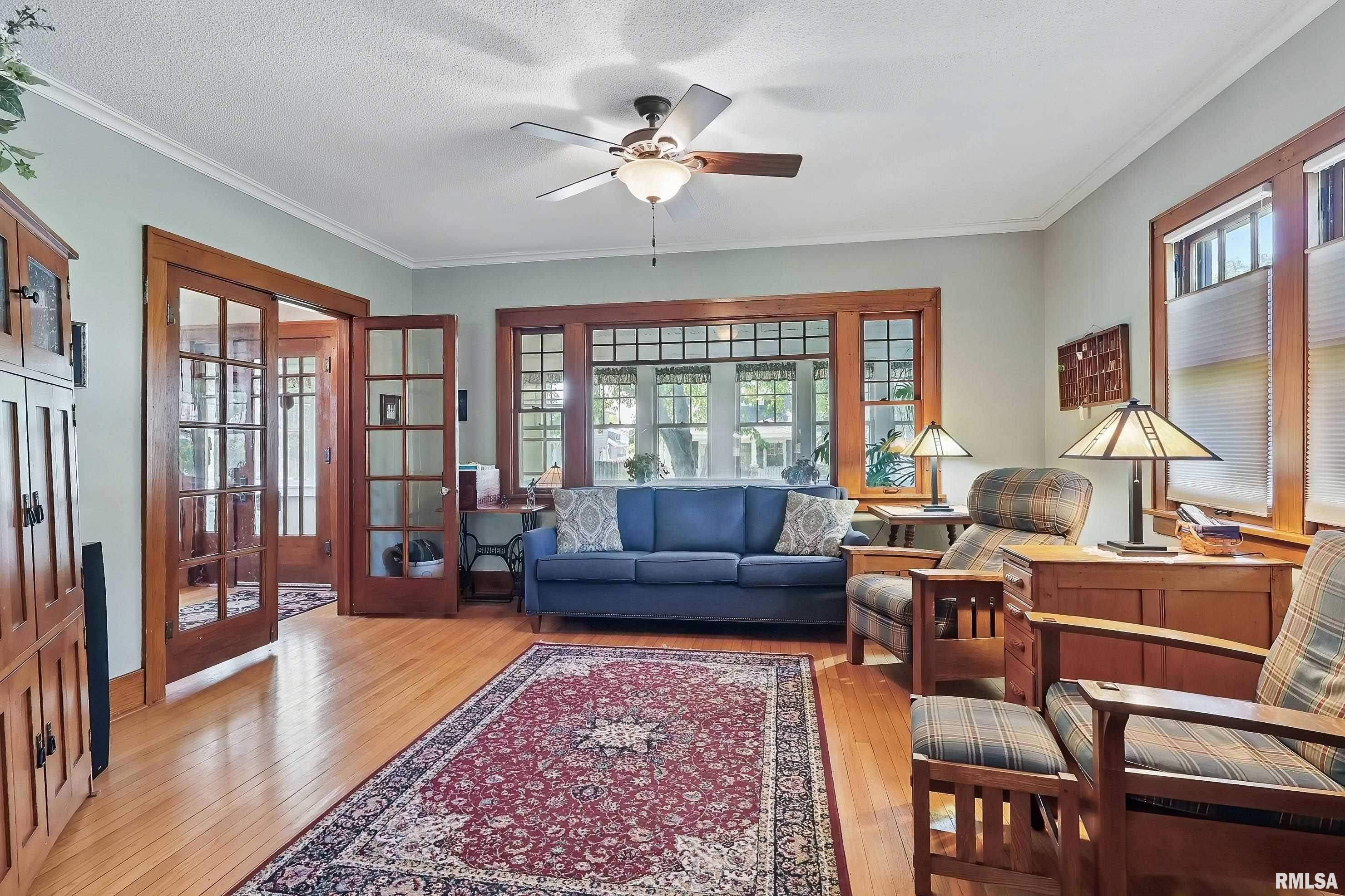 924 Brown Street, Bettendorf, Iowa image 12