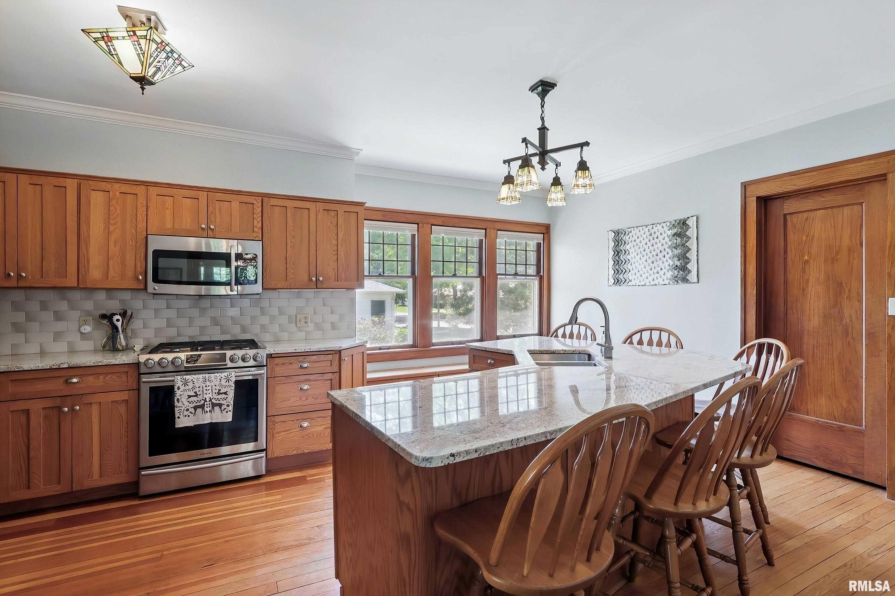 924 Brown Street, Bettendorf, Iowa image 15